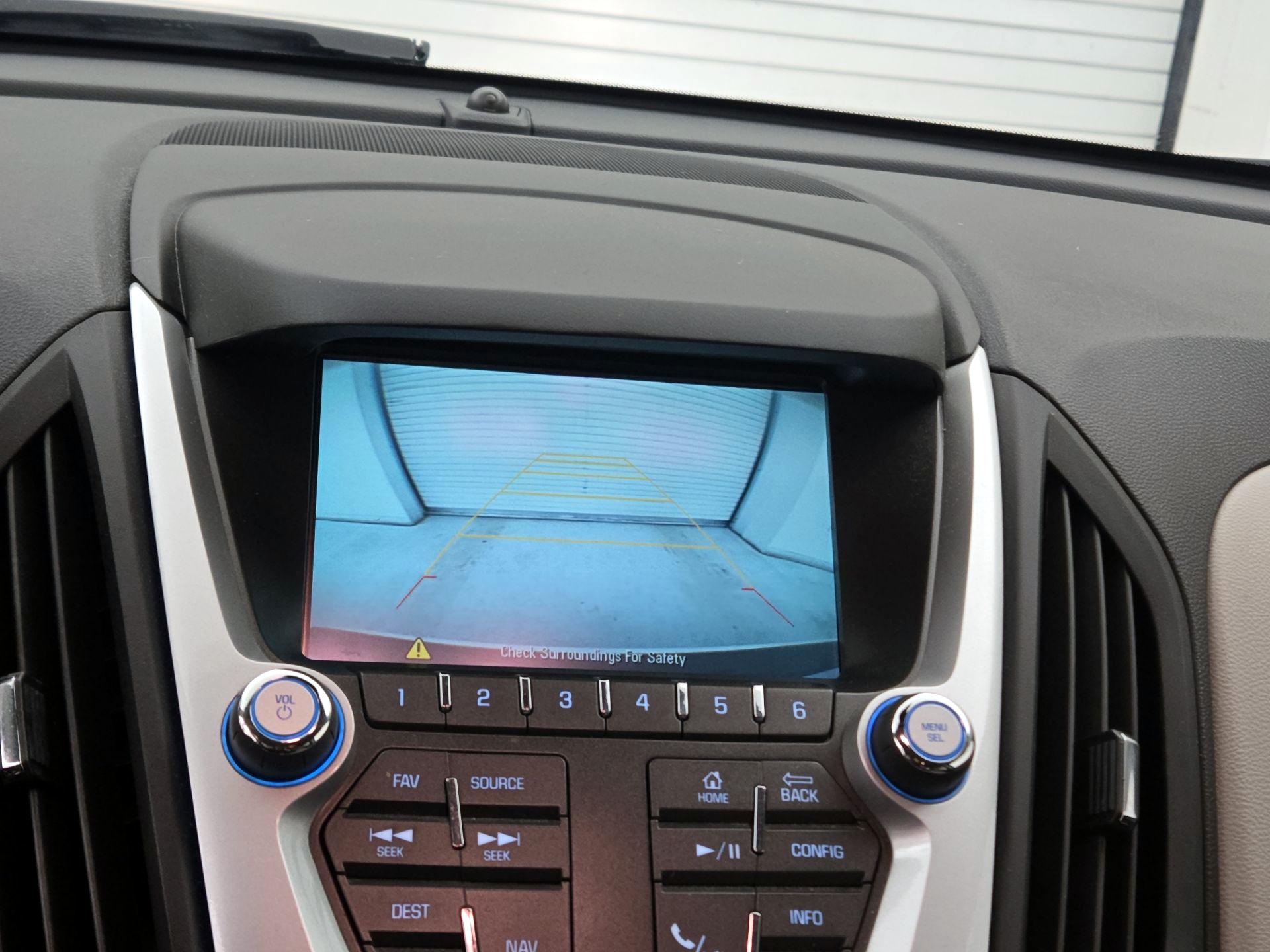 Thumbnail: 2016 Chevrolet Equinox - 13