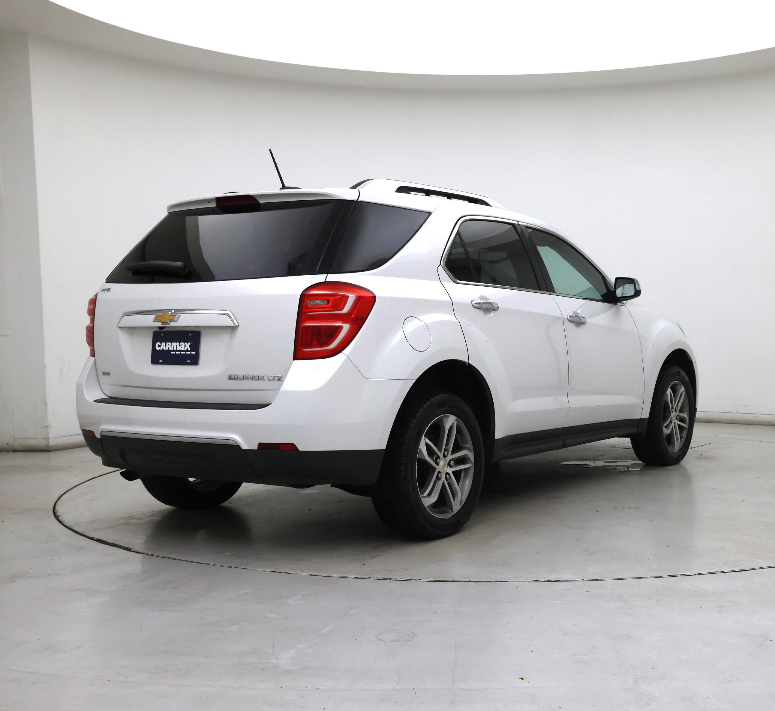 Thumbnail: 2016 Chevrolet Equinox - 8