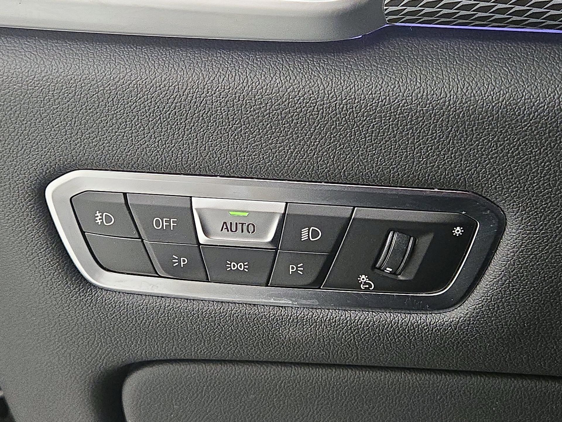 Thumbnail: 2021 BMW X5 - 13