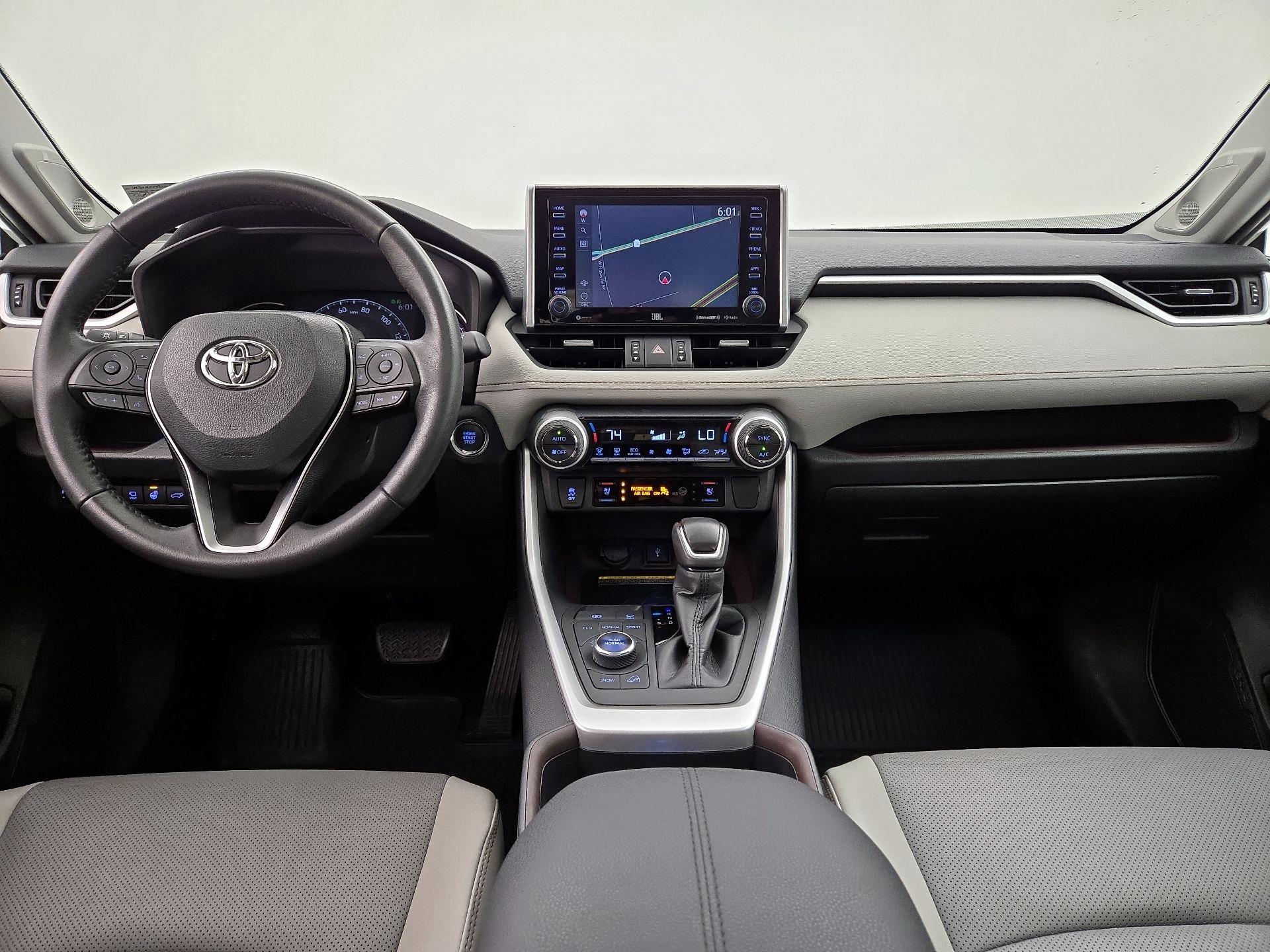 Thumbnail: 2020 Toyota RAV4 - 9