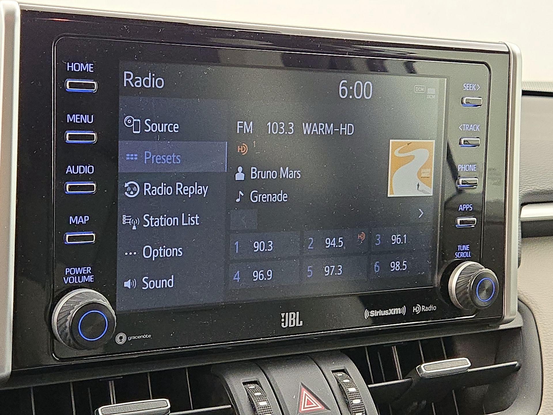 Thumbnail: 2020 Toyota RAV4 - 15