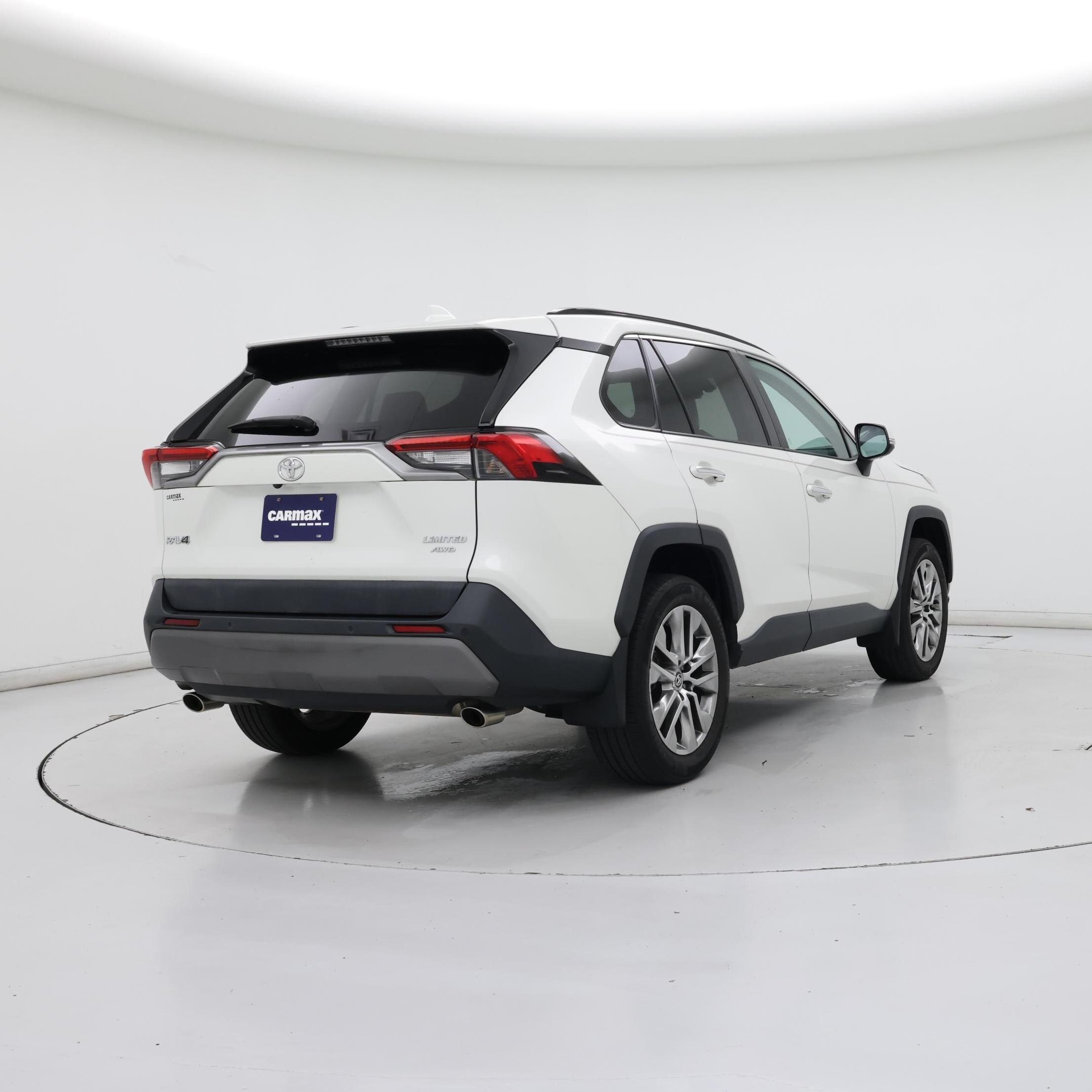 Thumbnail: 2020 Toyota RAV4 - 8