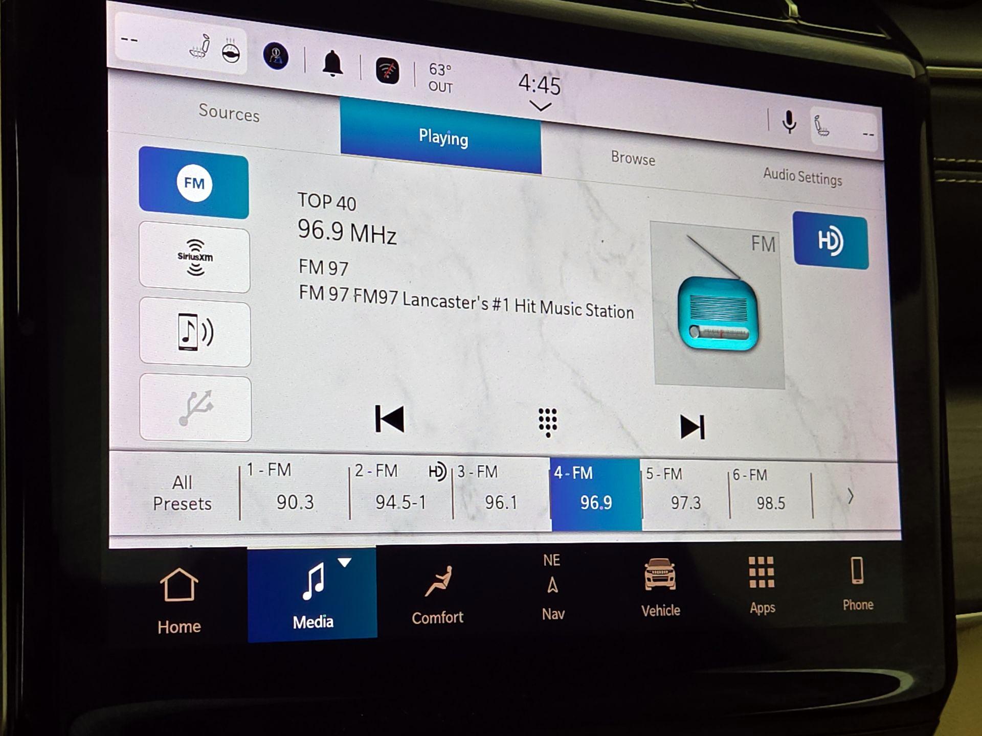 Thumbnail: 2022 Jeep Grand Cherokee - 15