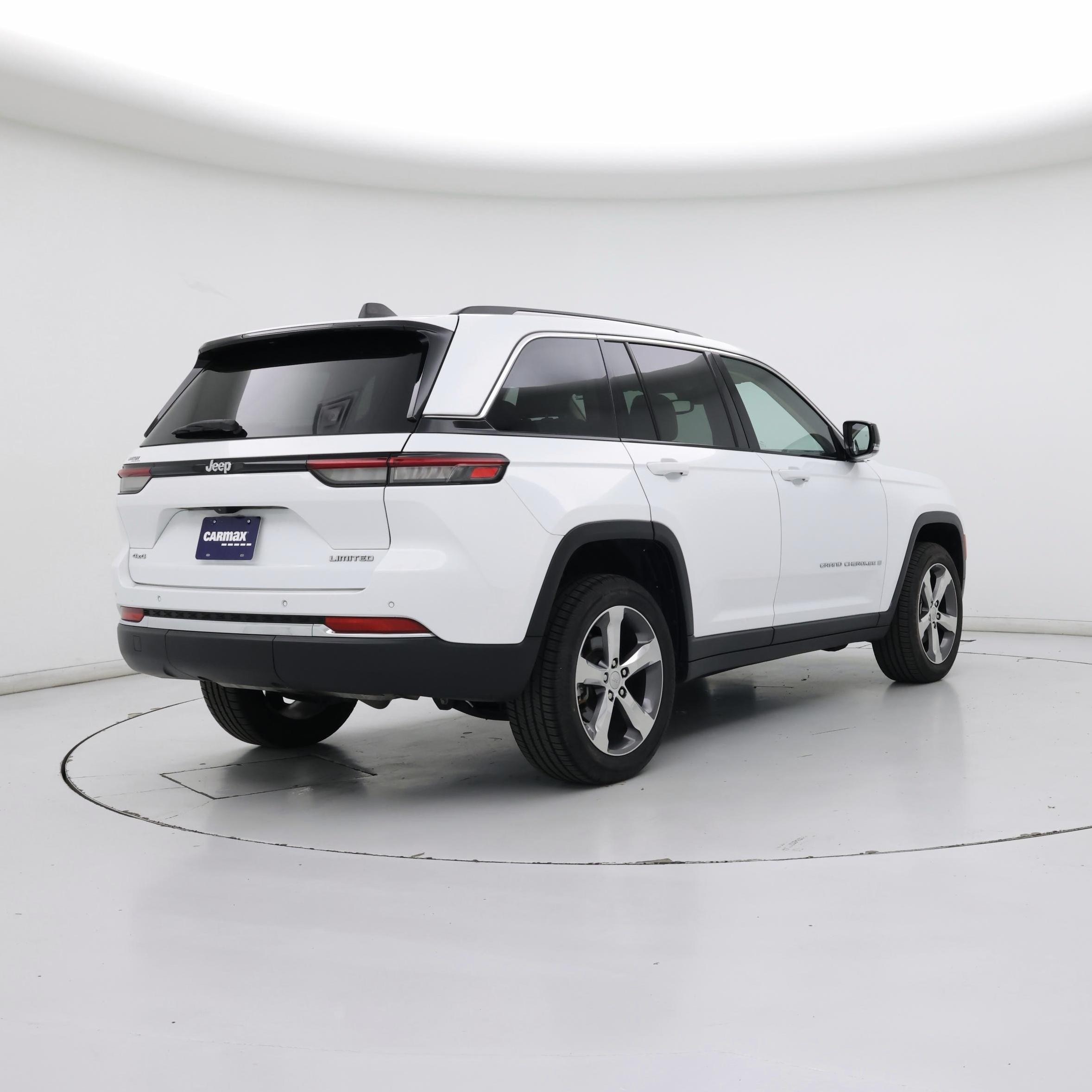 Thumbnail: 2022 Jeep Grand Cherokee - 8