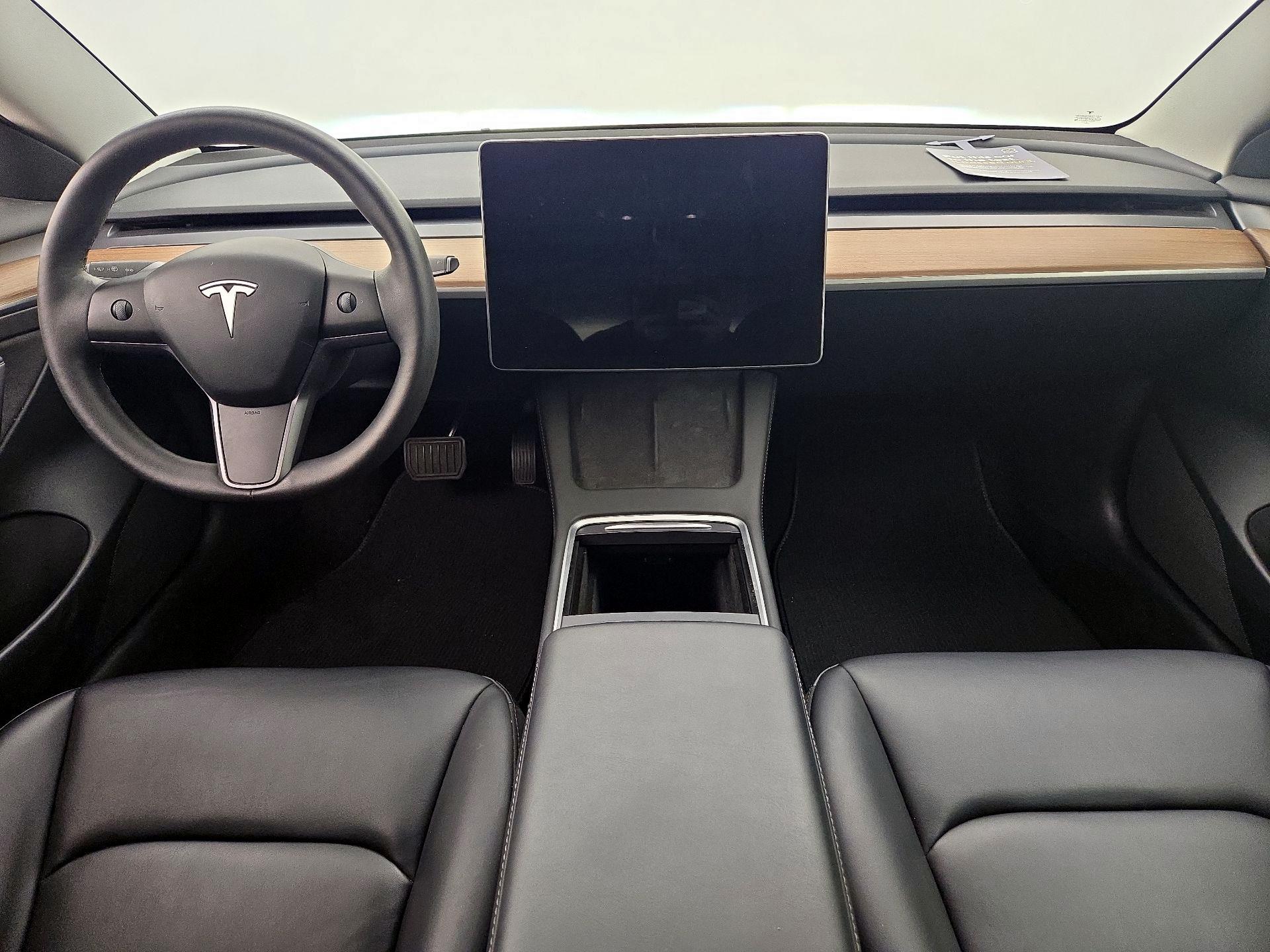 Thumbnail: 2023 Tesla Model 3 - 9