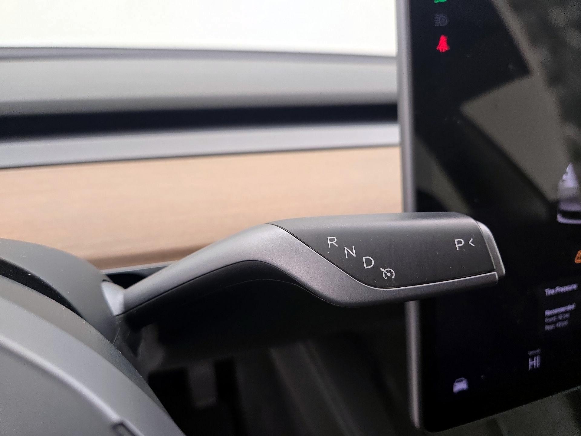 Thumbnail: 2023 Tesla Model 3 - 17