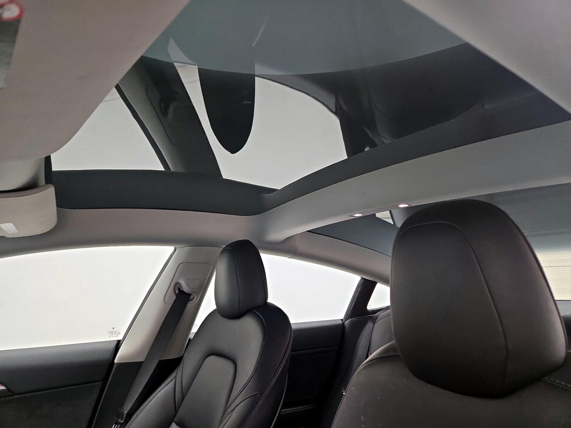 Thumbnail: 2023 Tesla Model 3 - 18