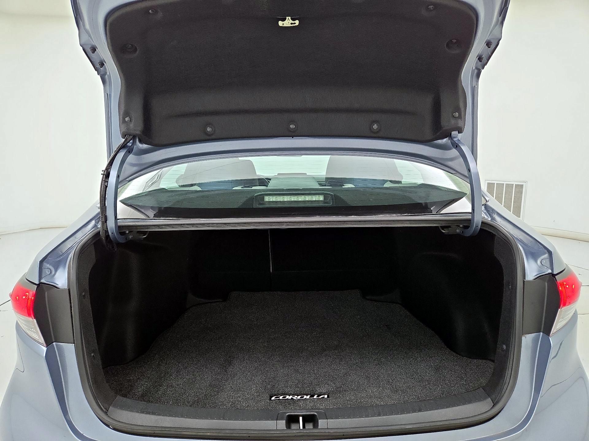 Thumbnail: 2023 Toyota Corolla - 19