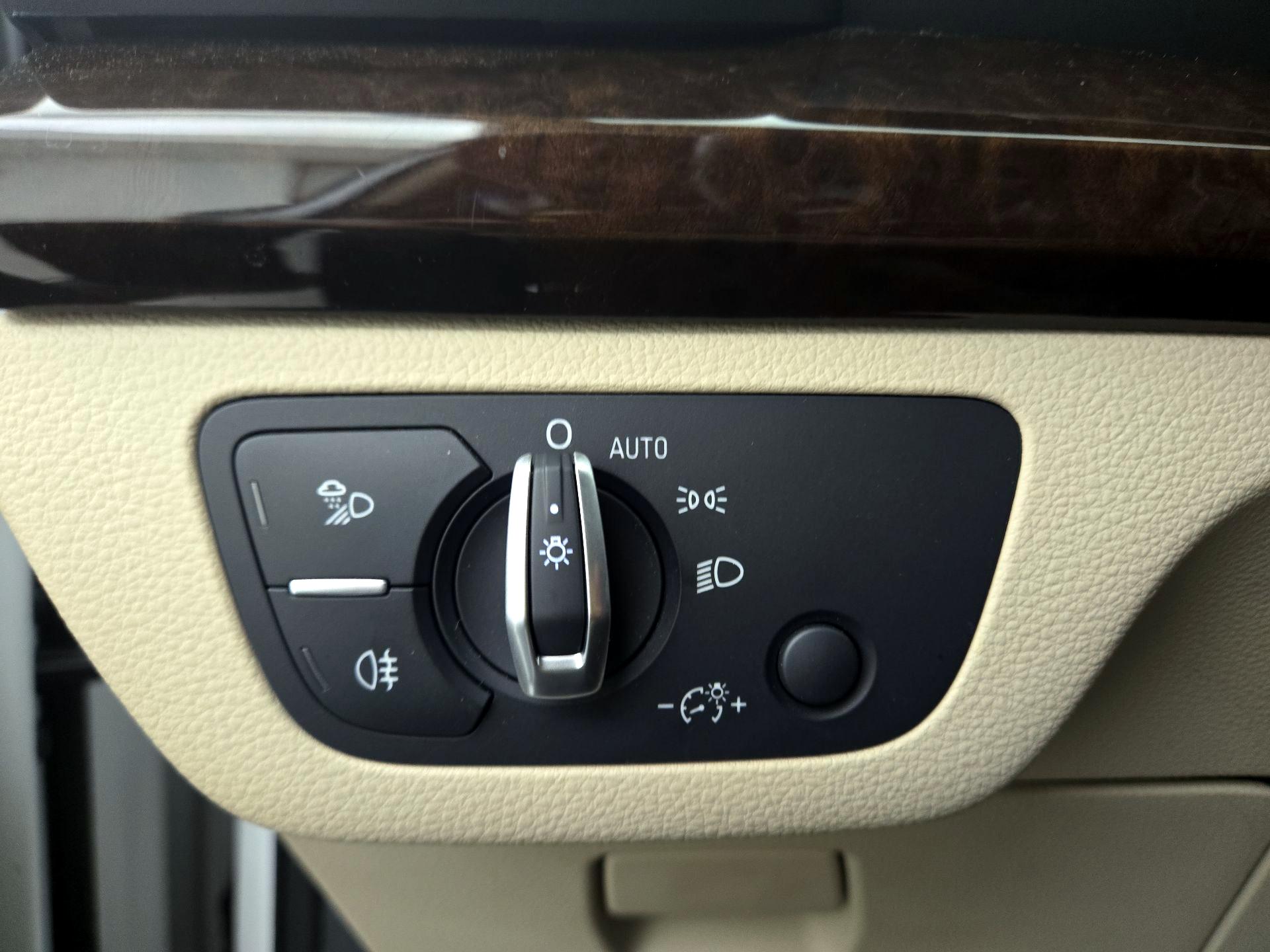 Thumbnail: 2019 Audi Q5 - 13