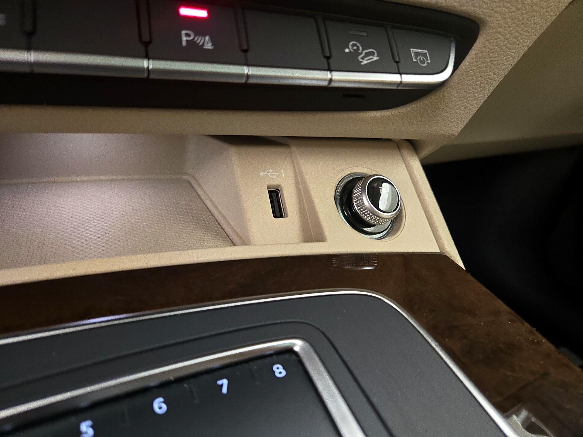 Thumbnail: 2019 Audi Q5 - 19