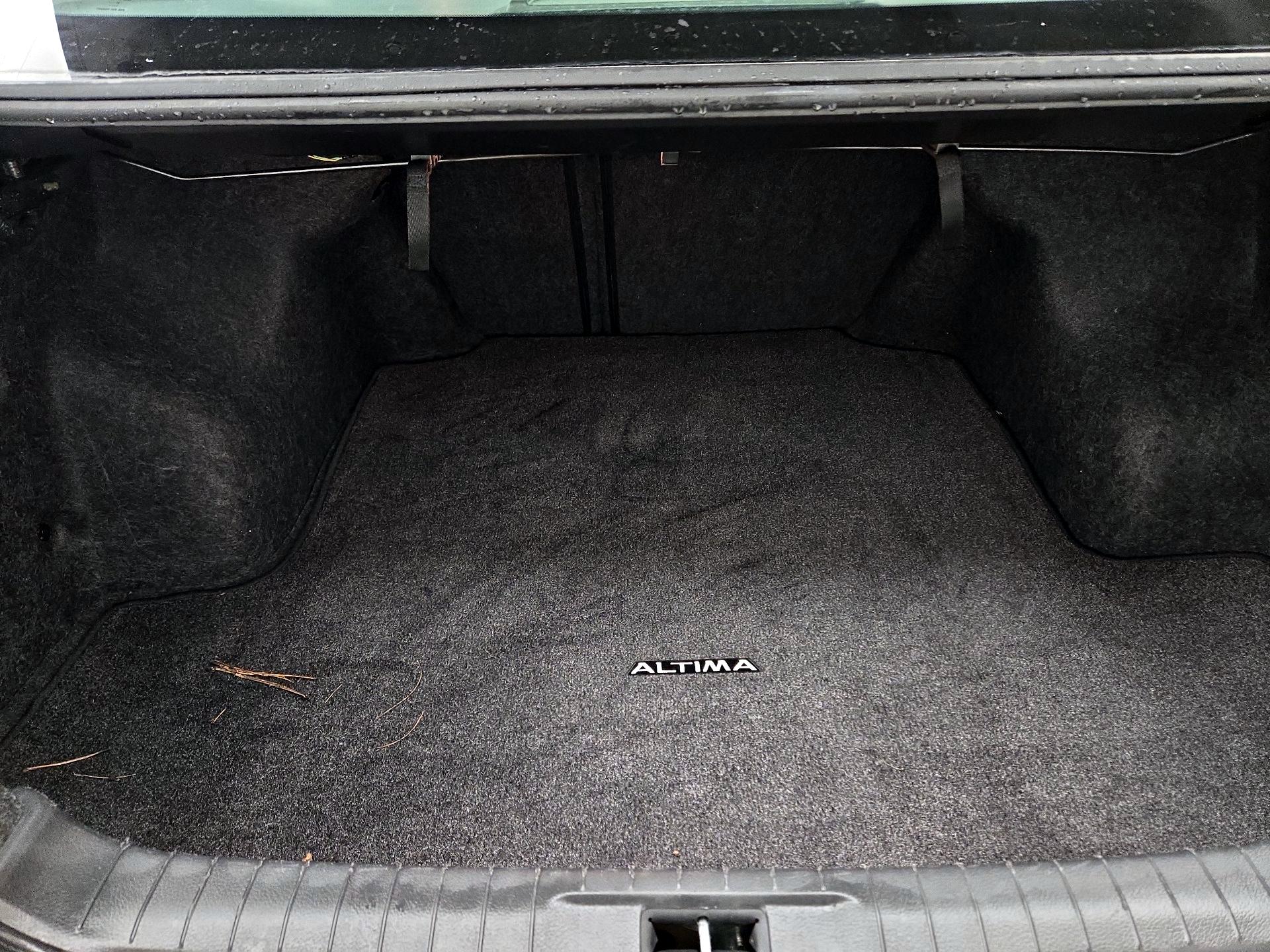 Thumbnail: 2016 Nissan Altima - 19