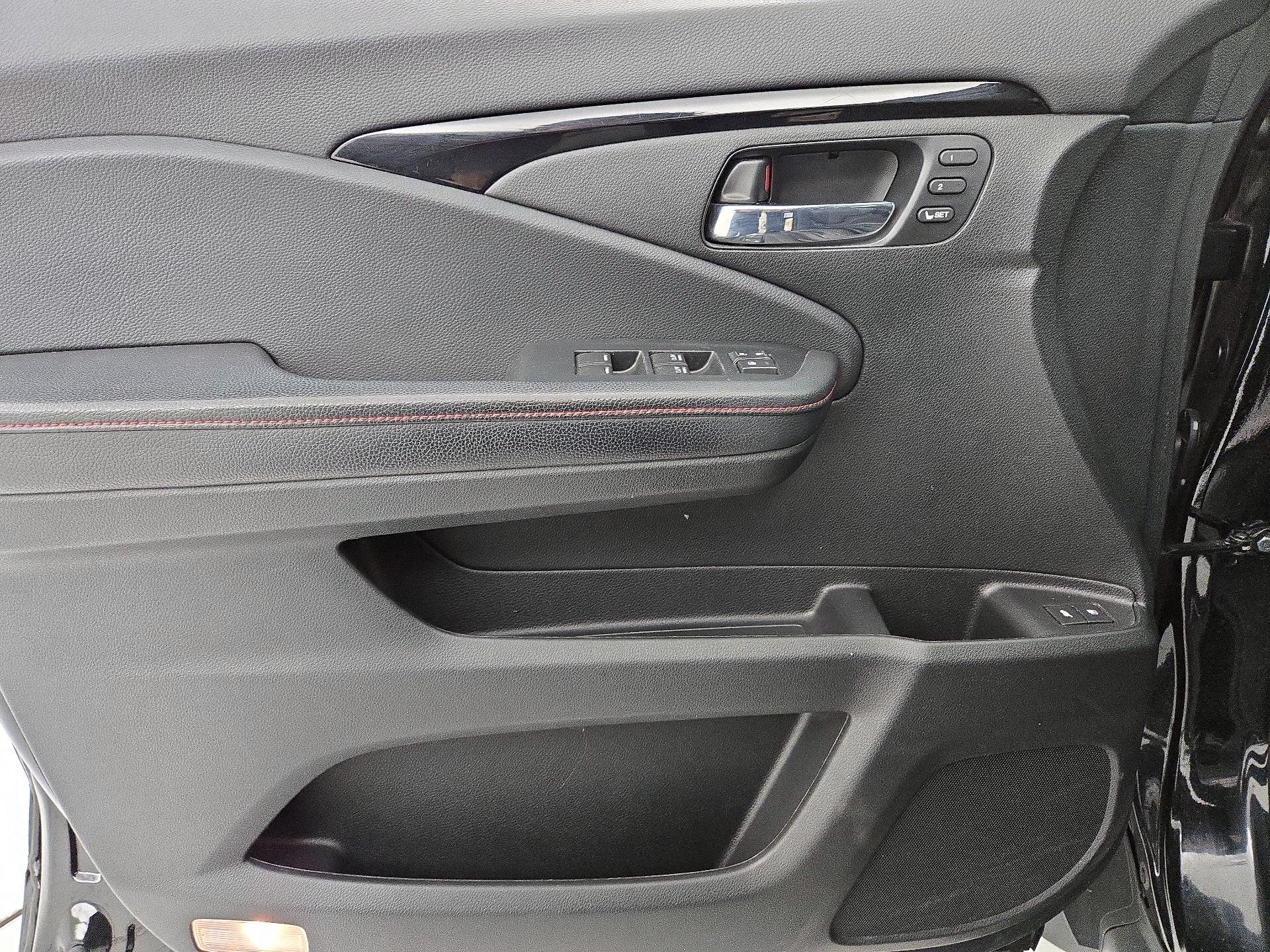 Thumbnail: 2021 Honda Pilot - 12