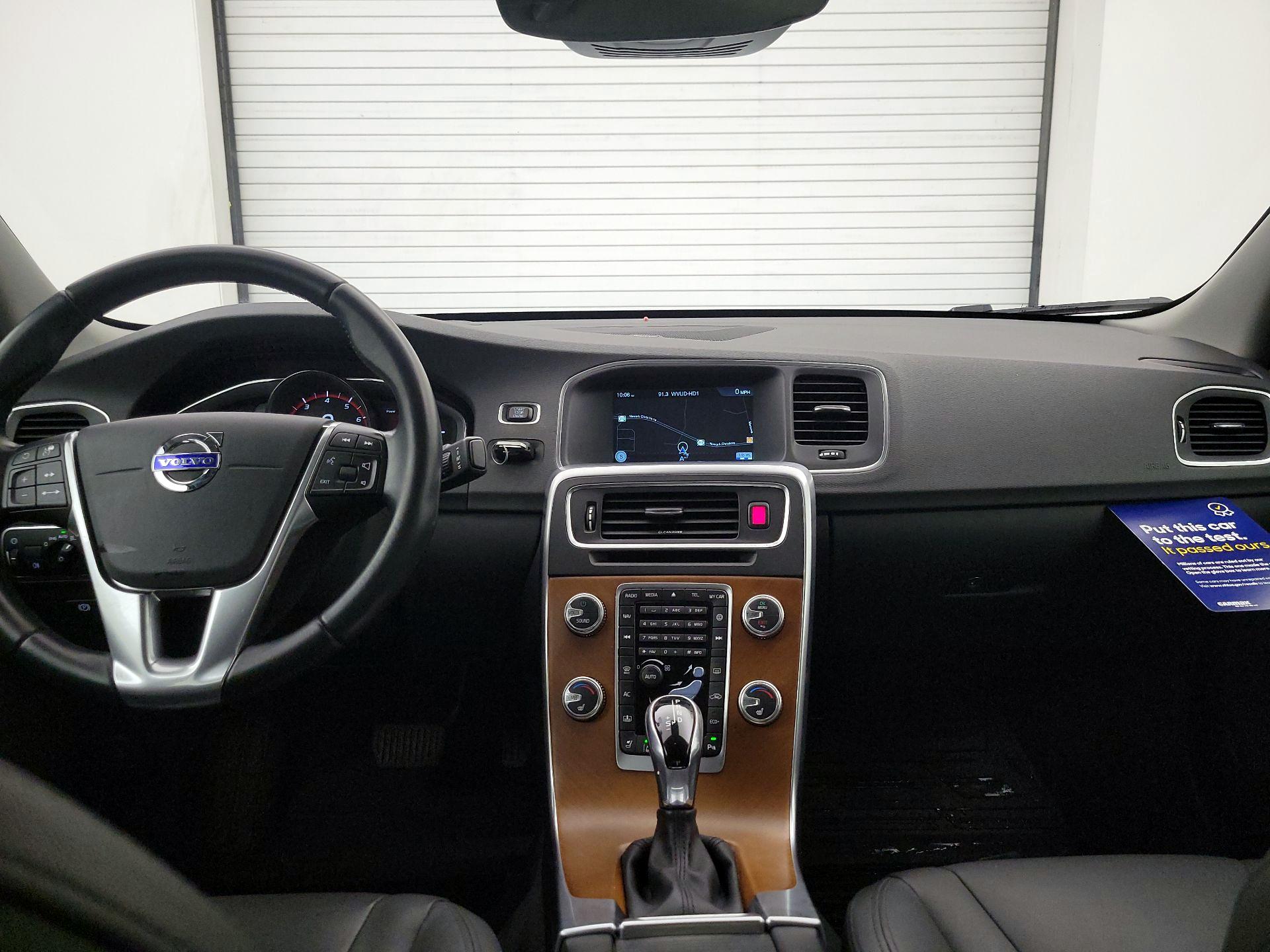 Thumbnail: 2017 Volvo S60 - 9