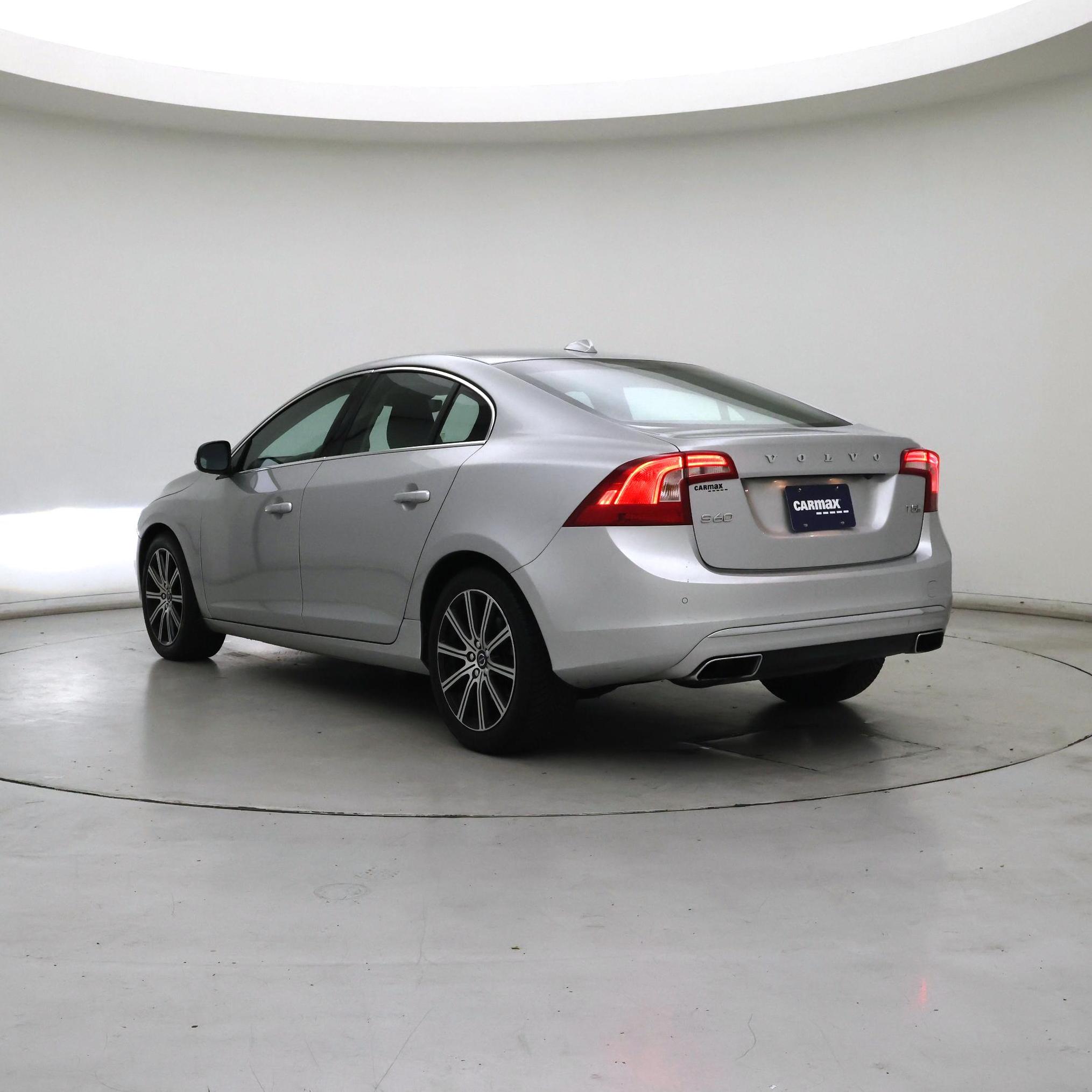 Thumbnail: 2017 Volvo S60 - 2