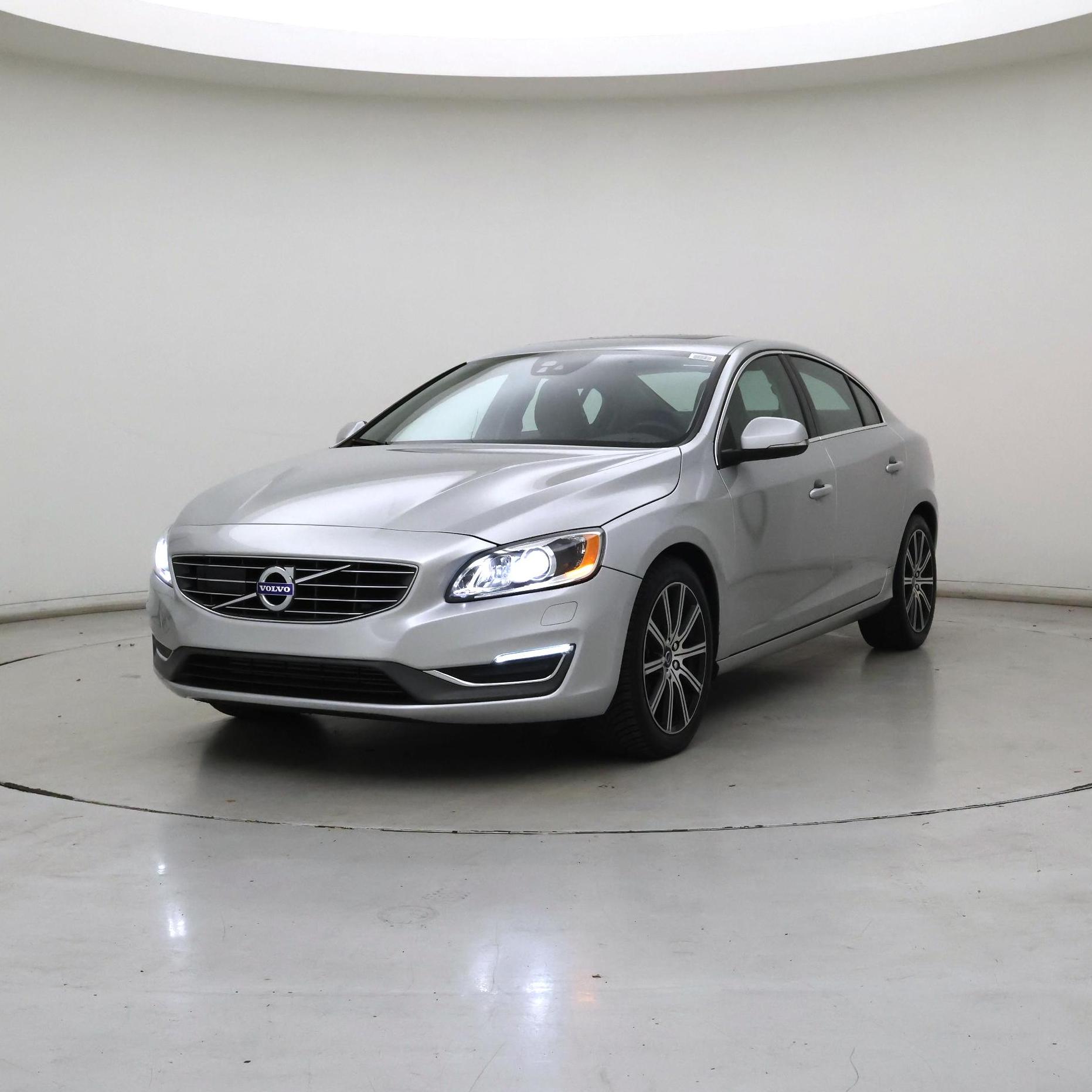 Thumbnail: 2017 Volvo S60 - 4