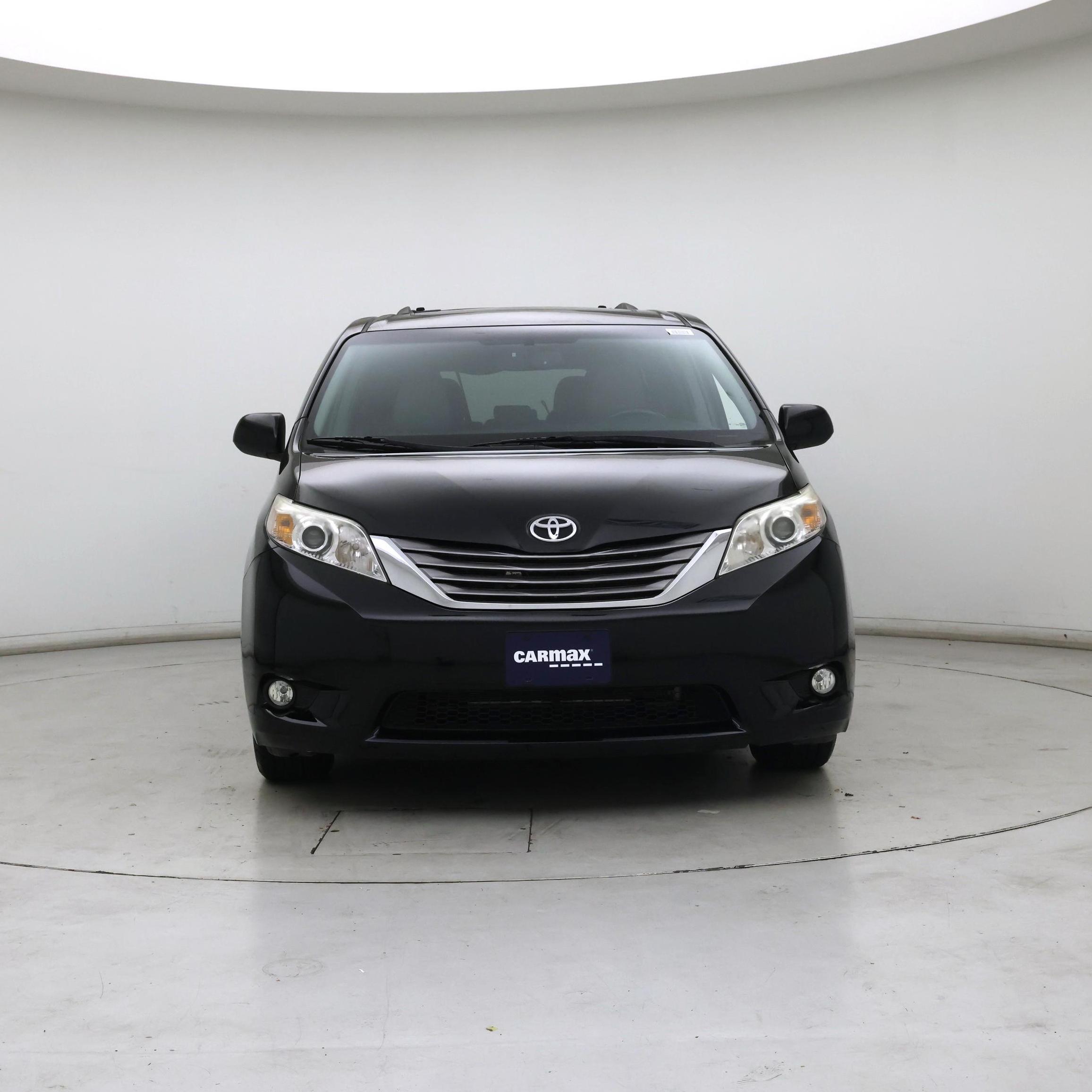 Thumbnail: 2016 Toyota Sienna - 5