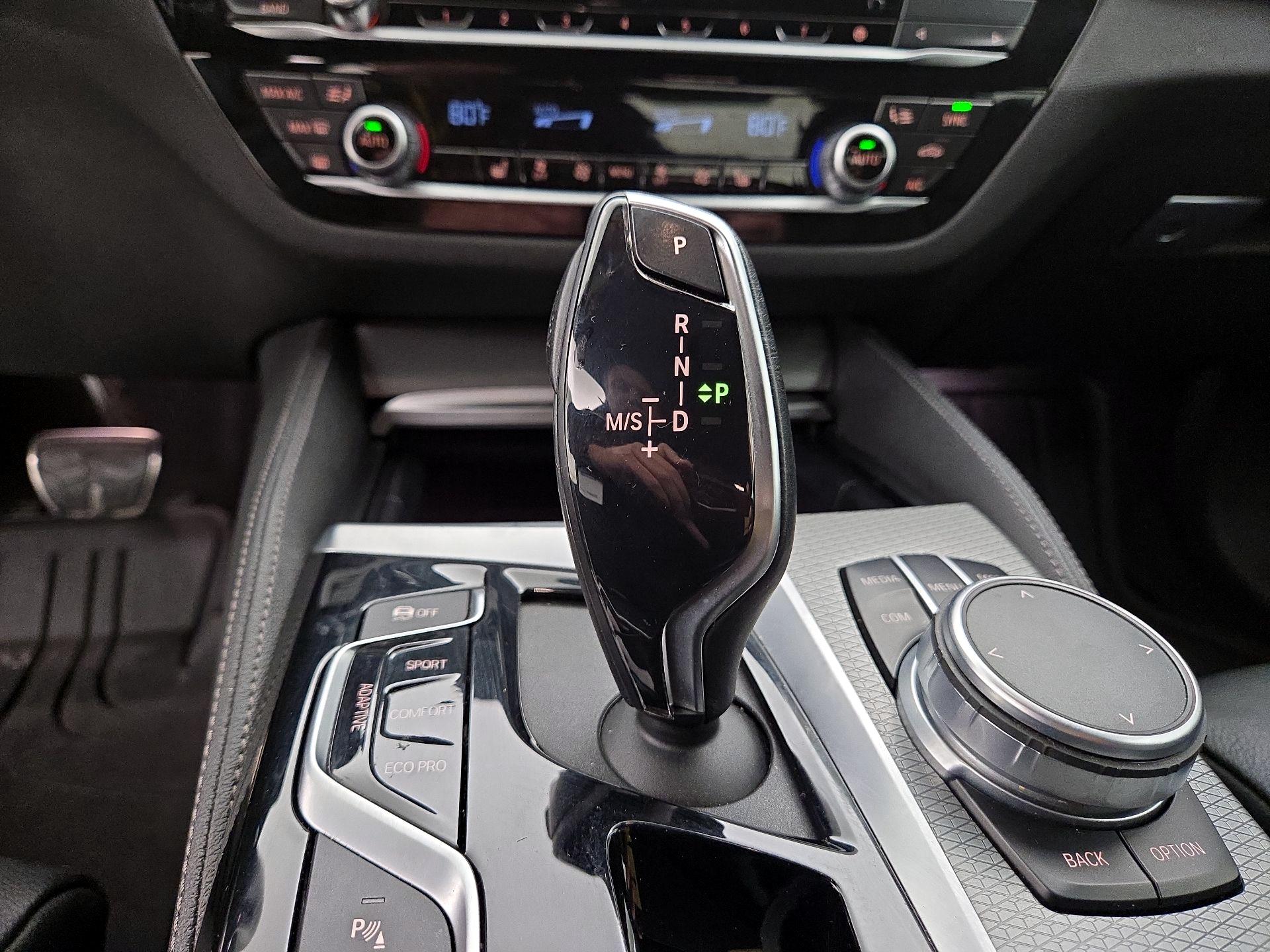 Thumbnail: 2020 BMW 5 Series - 18