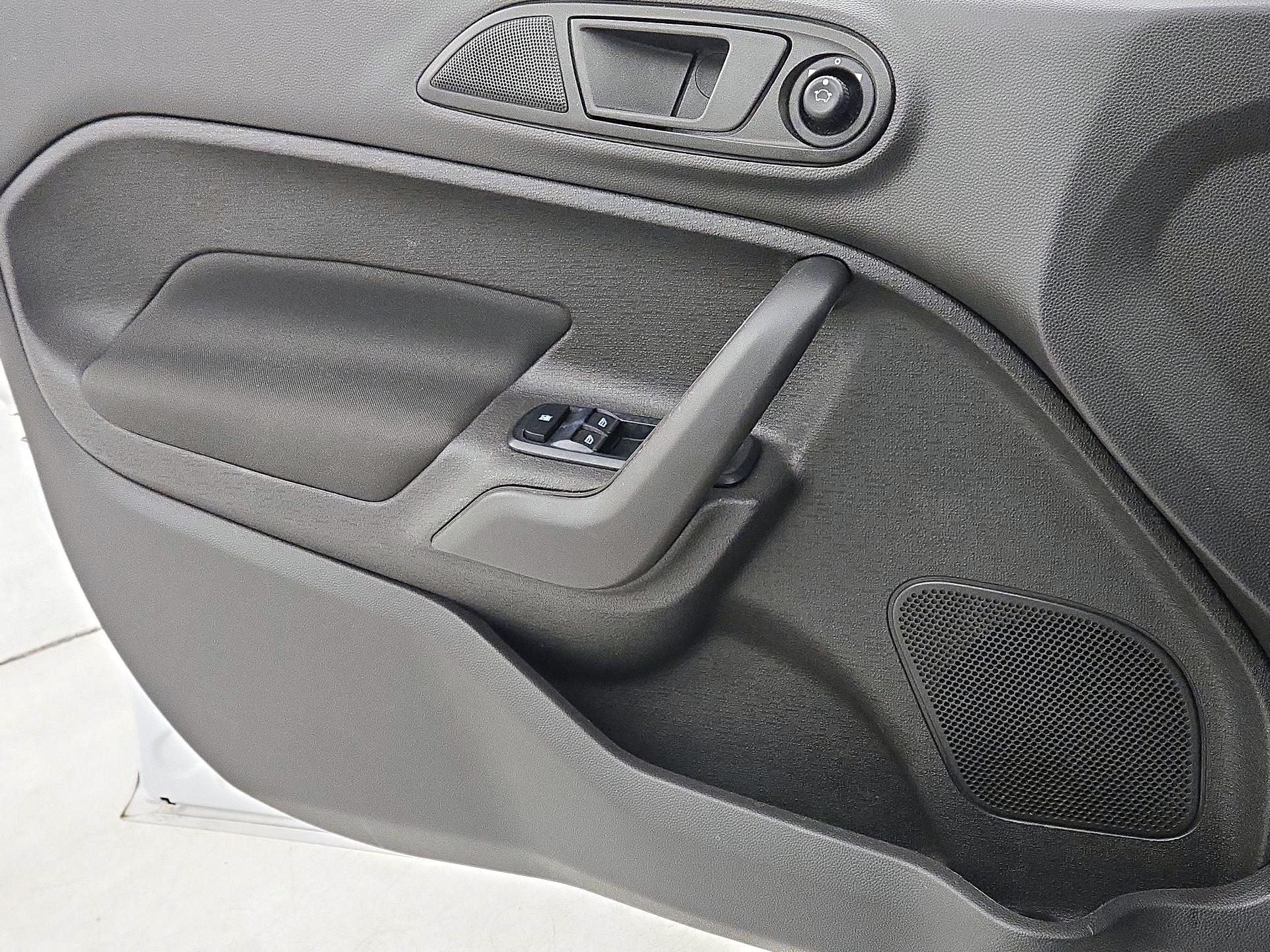 Thumbnail: 2019 Ford Fiesta - 12