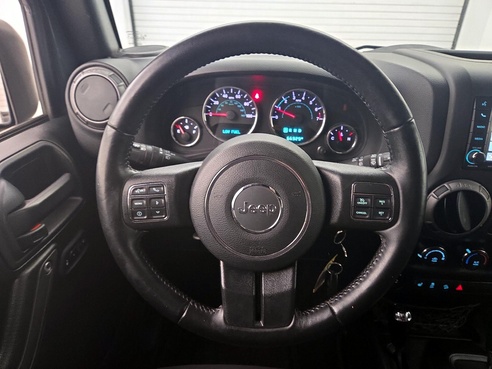 Thumbnail: 2017 Jeep Wrangler - 10