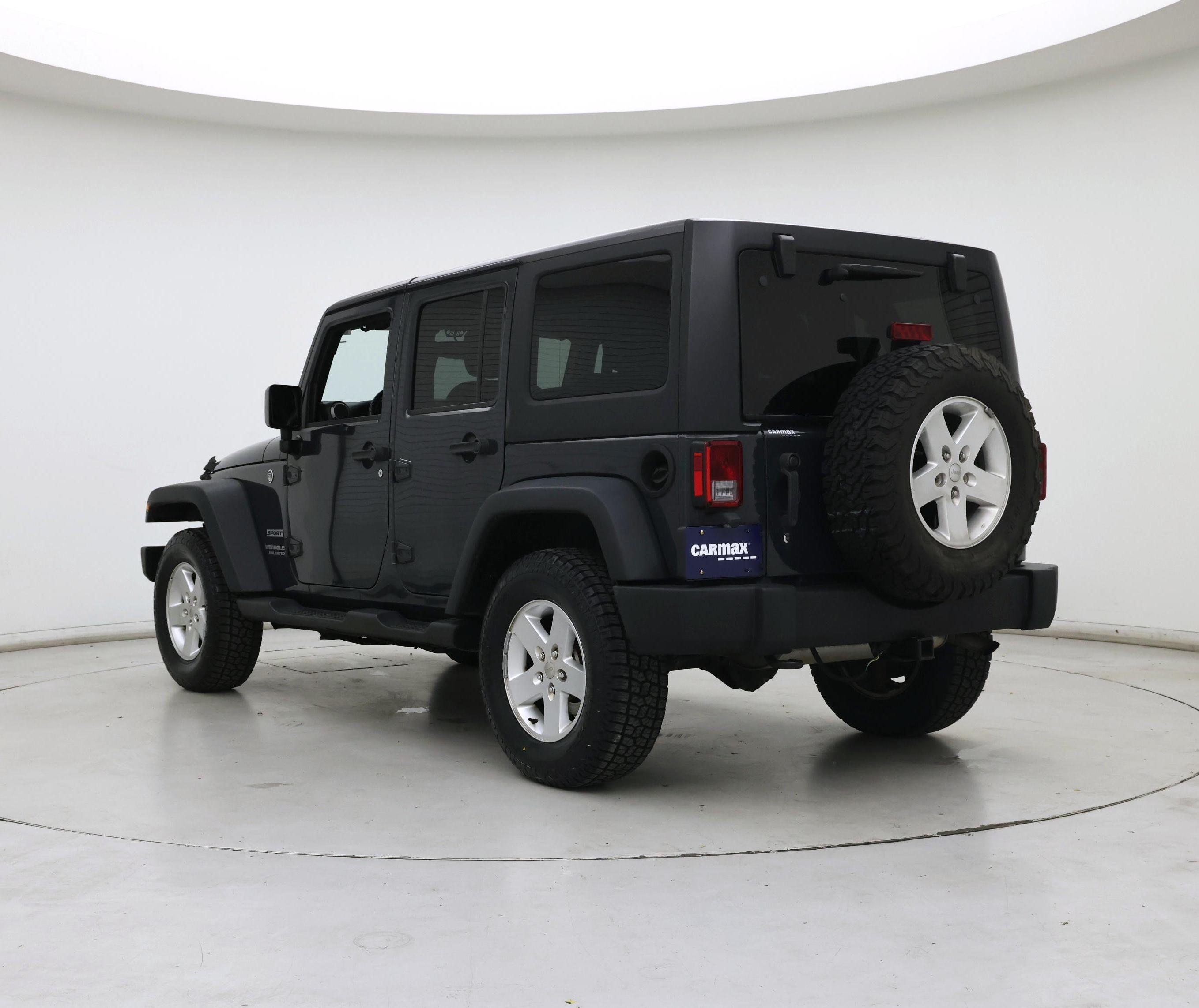 Thumbnail: 2017 Jeep Wrangler - 2