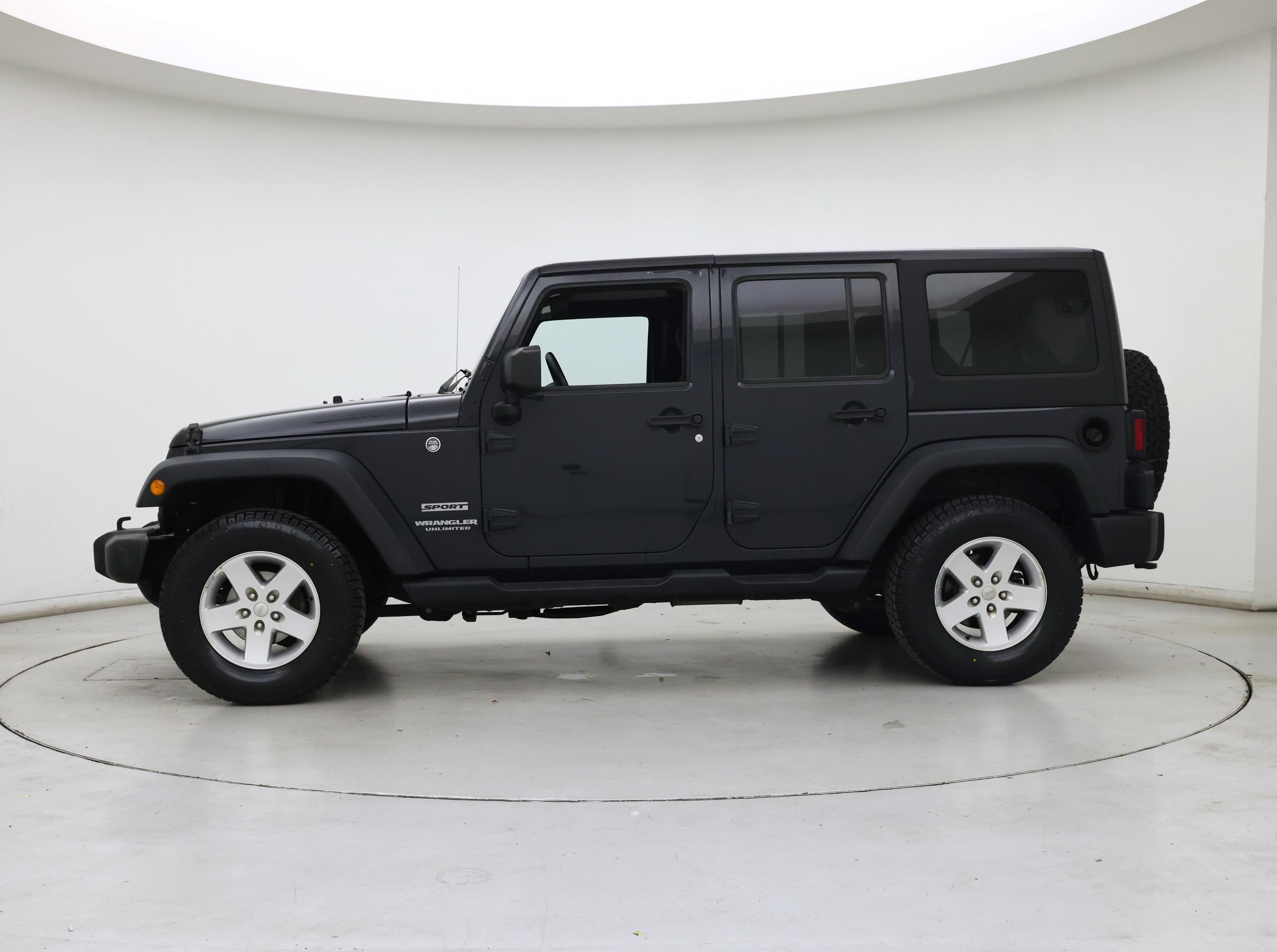 Thumbnail: 2017 Jeep Wrangler - 3