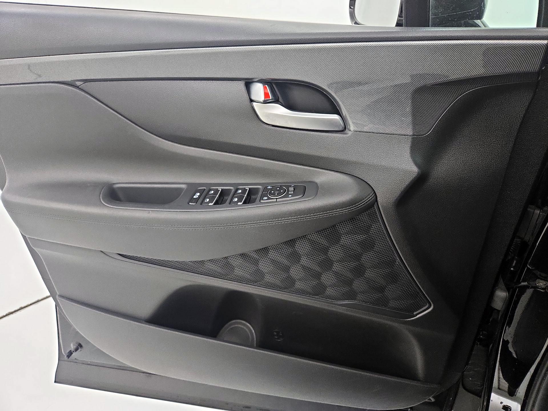 Thumbnail: 2022 Hyundai Santa Fe - 12