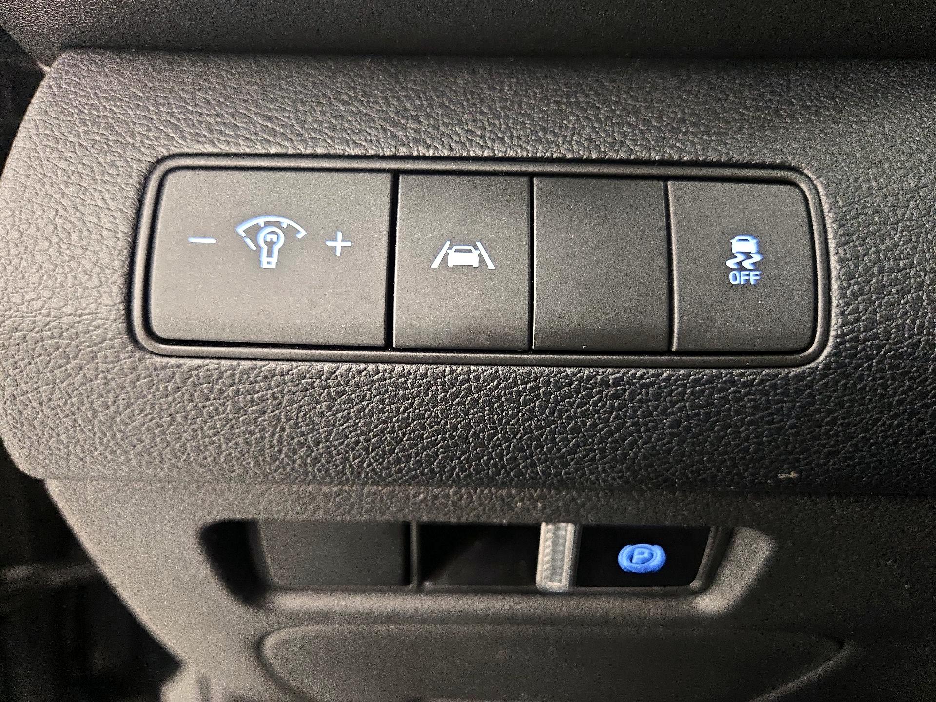 Thumbnail: 2022 Hyundai Santa Fe - 13