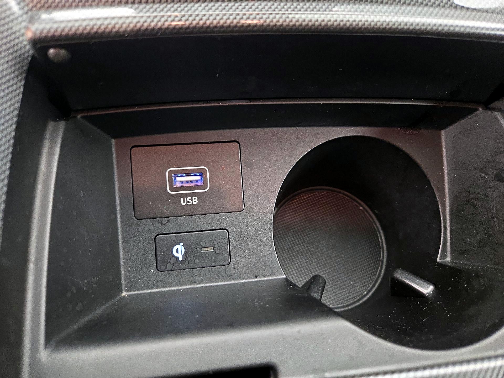 Thumbnail: 2022 Hyundai Santa Fe - 18