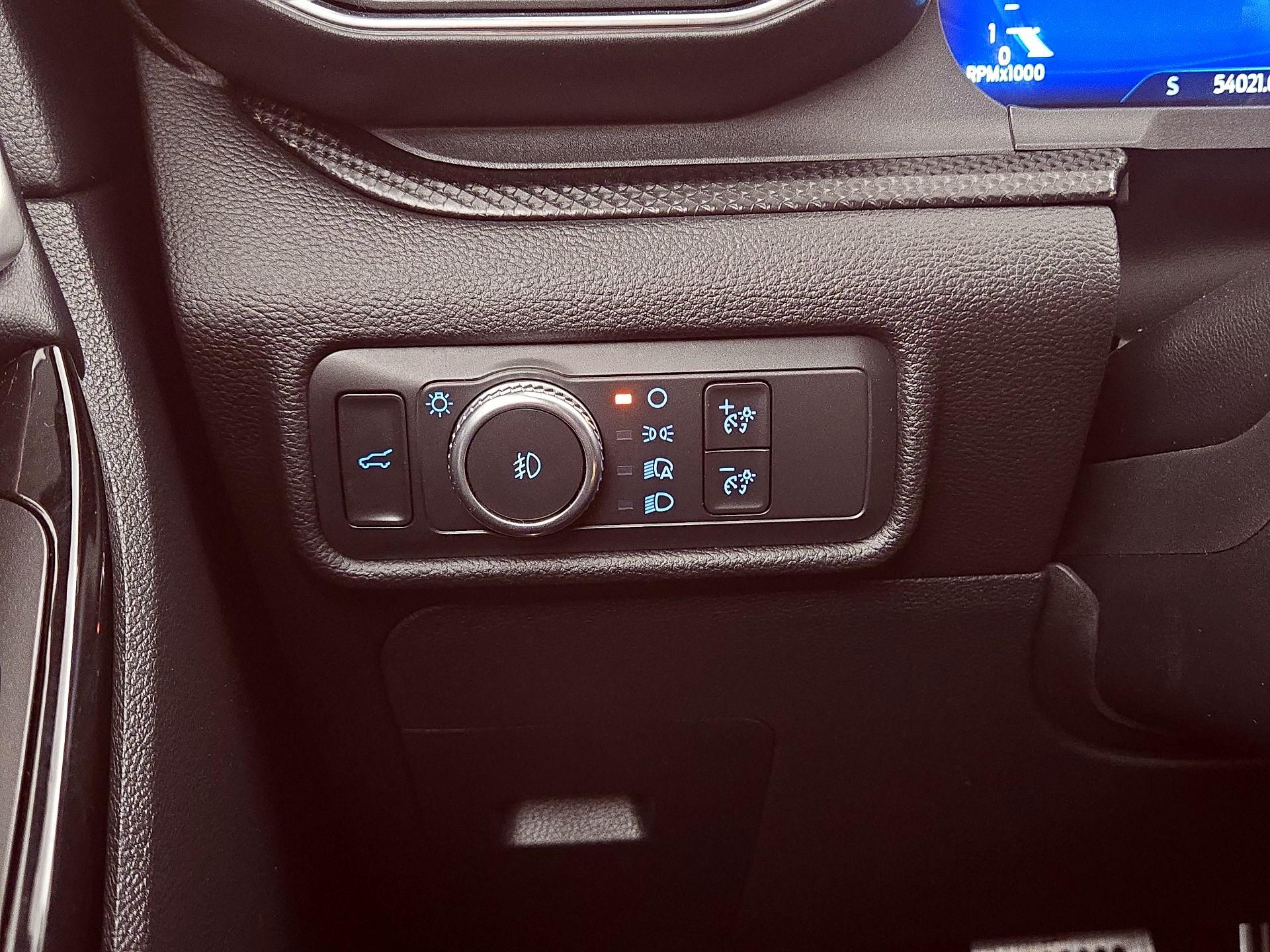 Thumbnail: 2021 Ford Explorer - 13