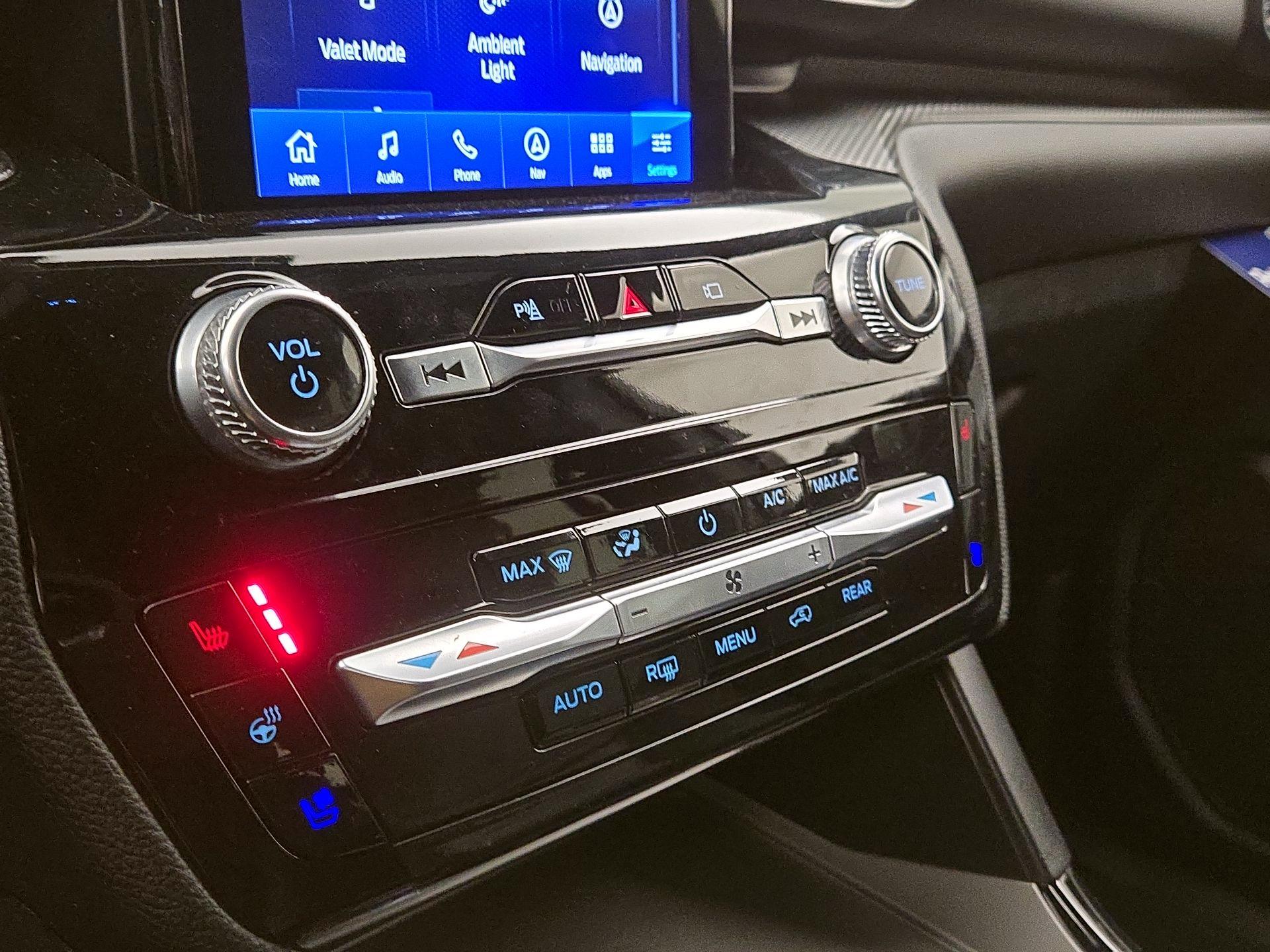 Thumbnail: 2021 Ford Explorer - 17