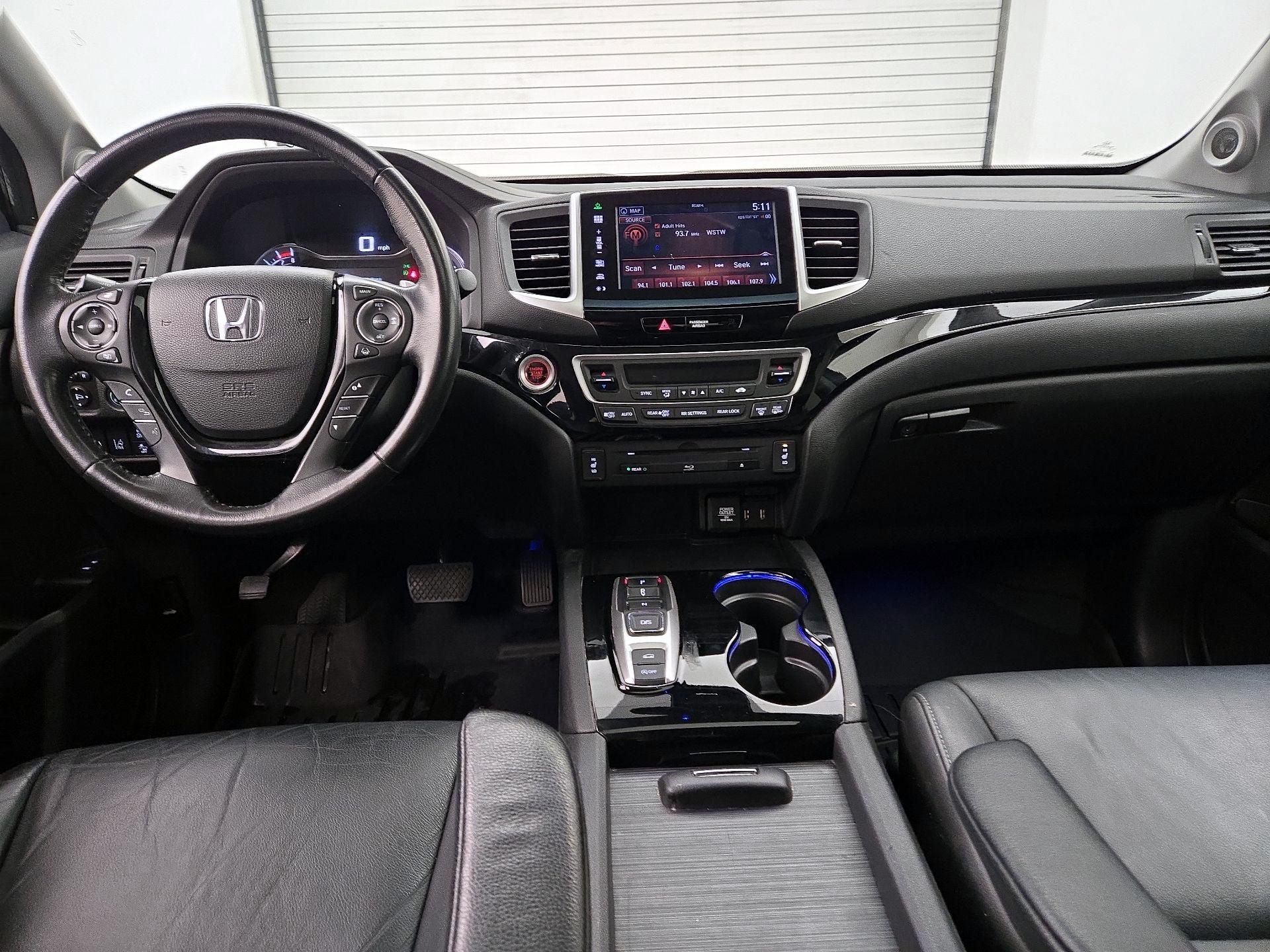 Thumbnail: 2016 Honda Pilot - 9