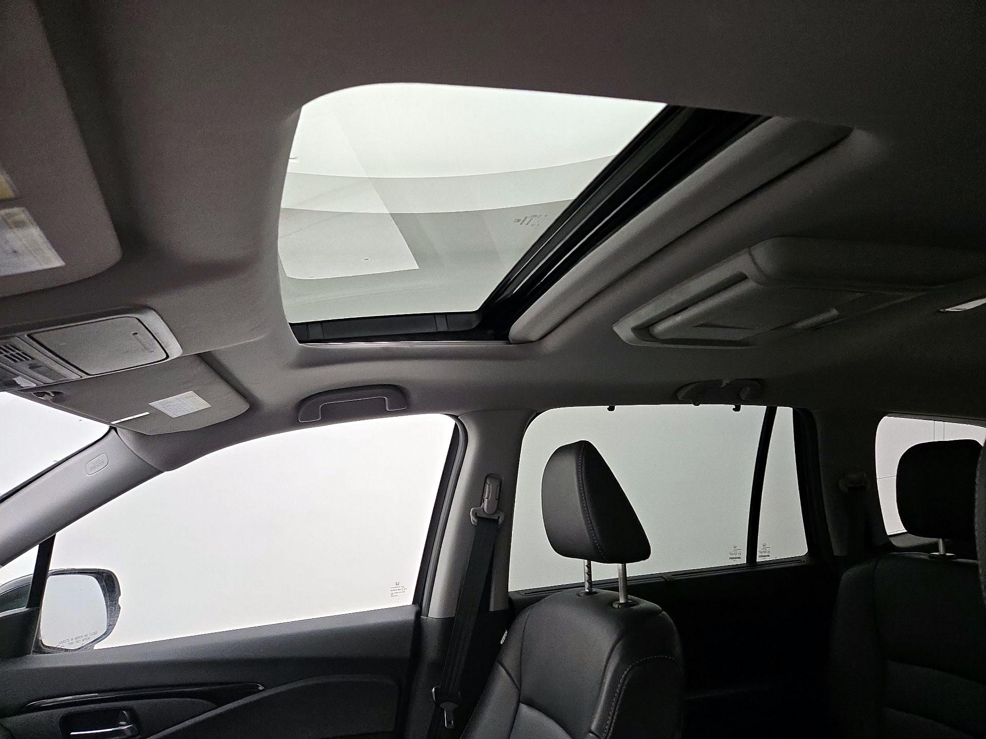 Thumbnail: 2016 Honda Pilot - 19