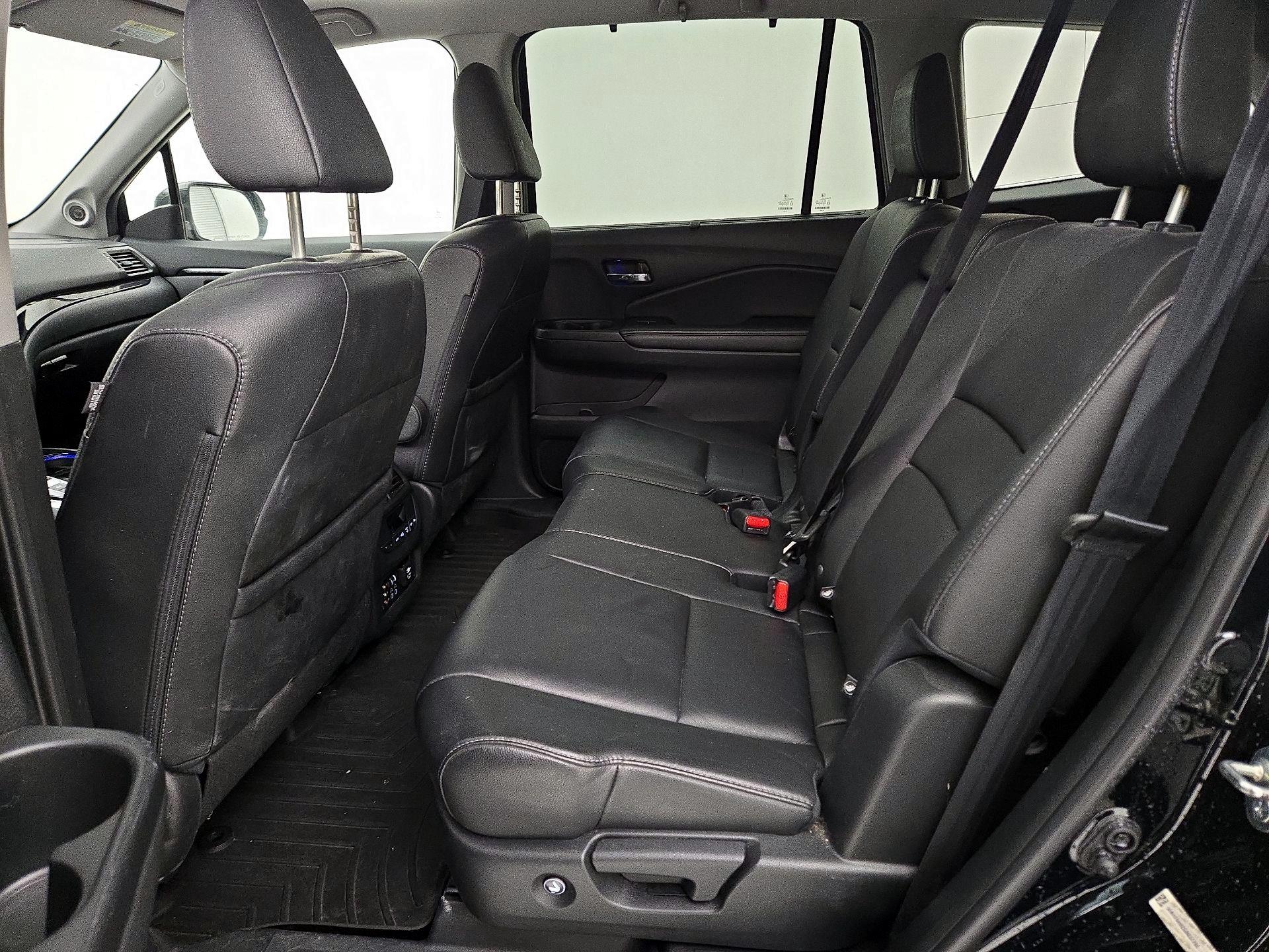 Thumbnail: 2016 Honda Pilot - 20