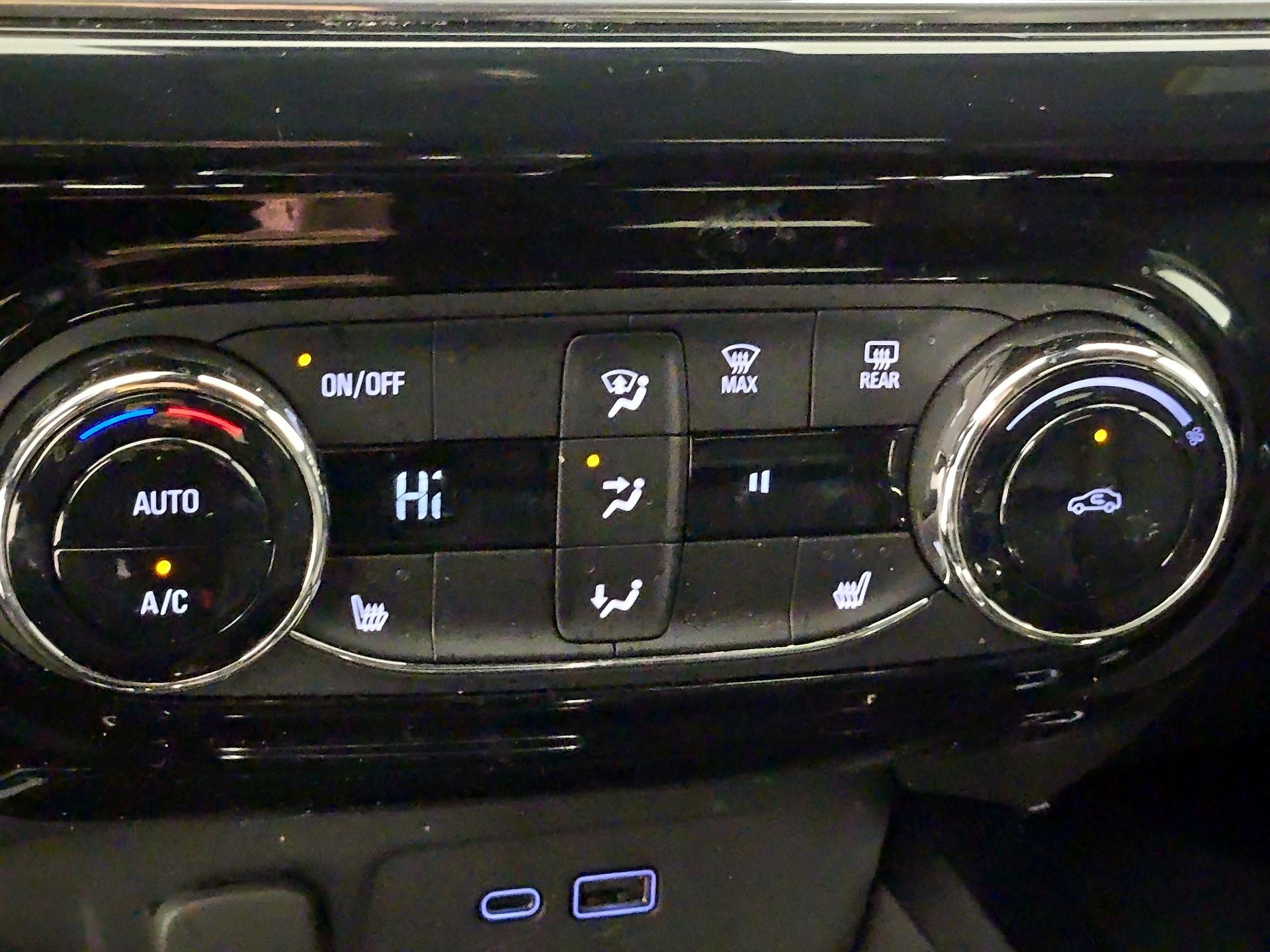 Thumbnail: 2024 Chevrolet Trax - 15