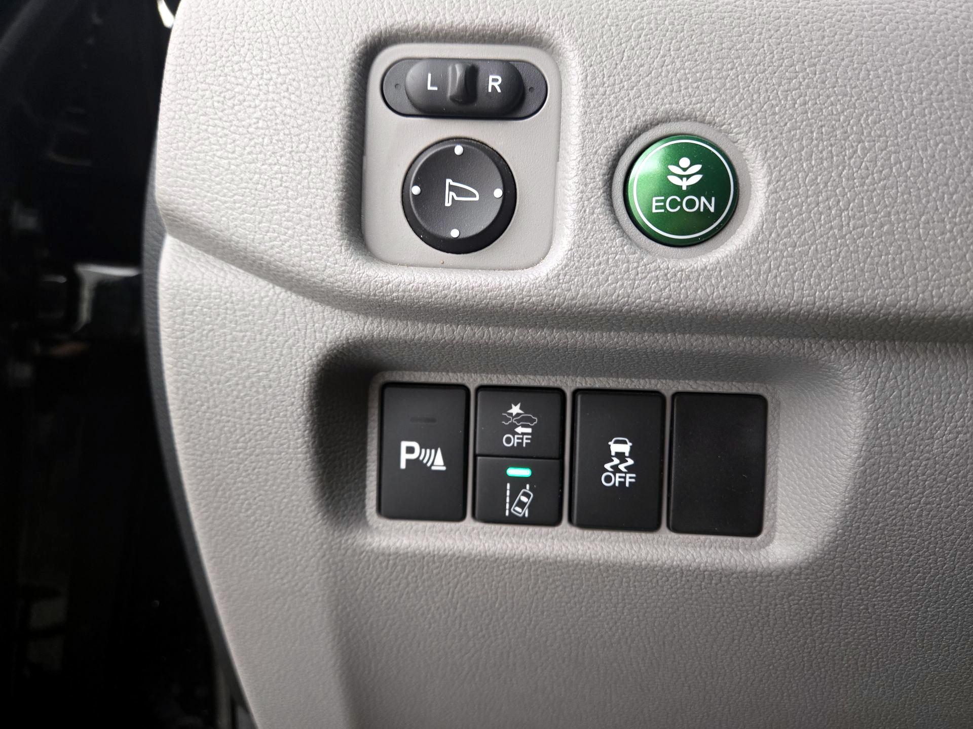 Thumbnail: 2019 Honda Pilot - 13