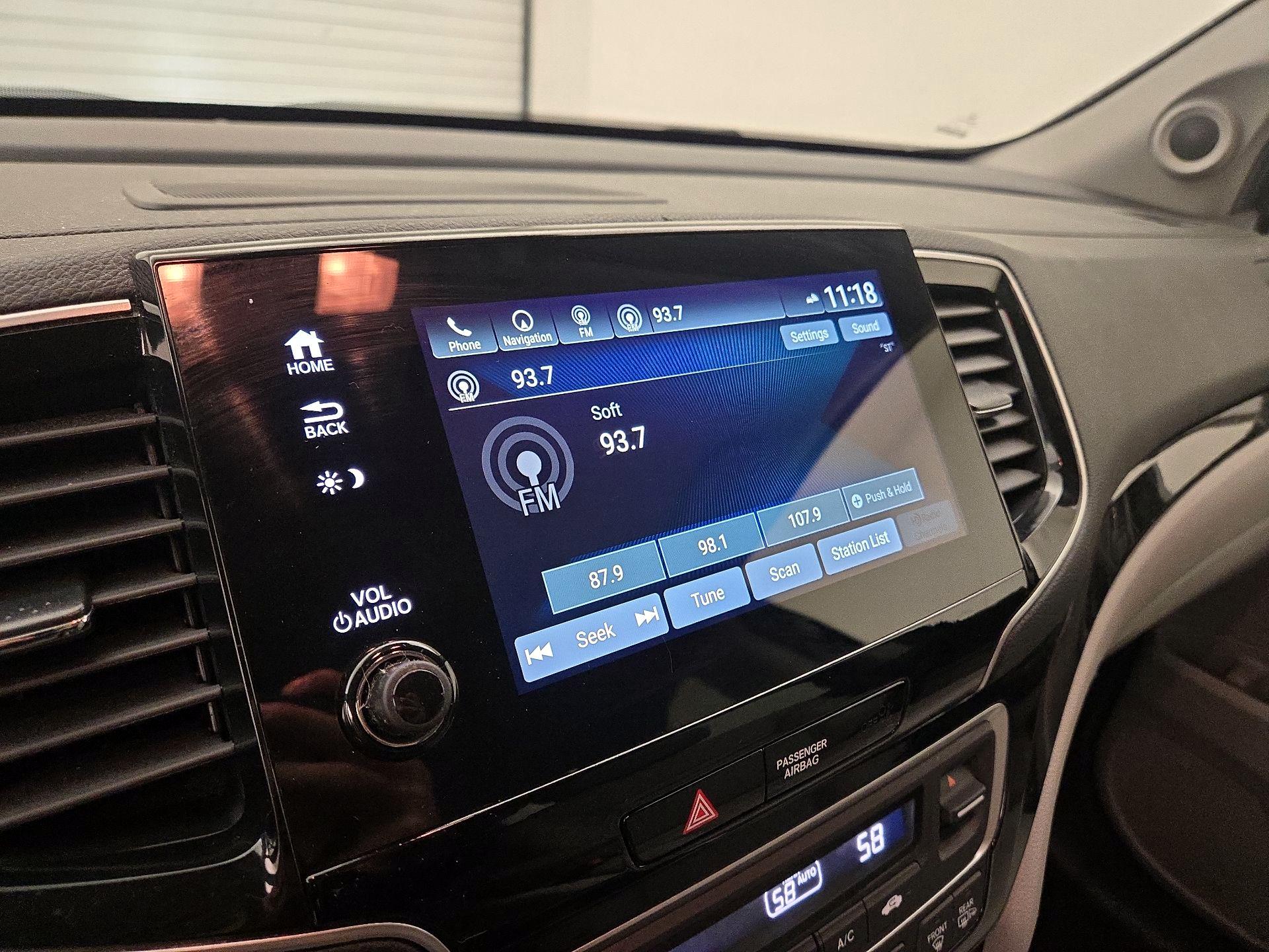 Thumbnail: 2019 Honda Pilot - 15