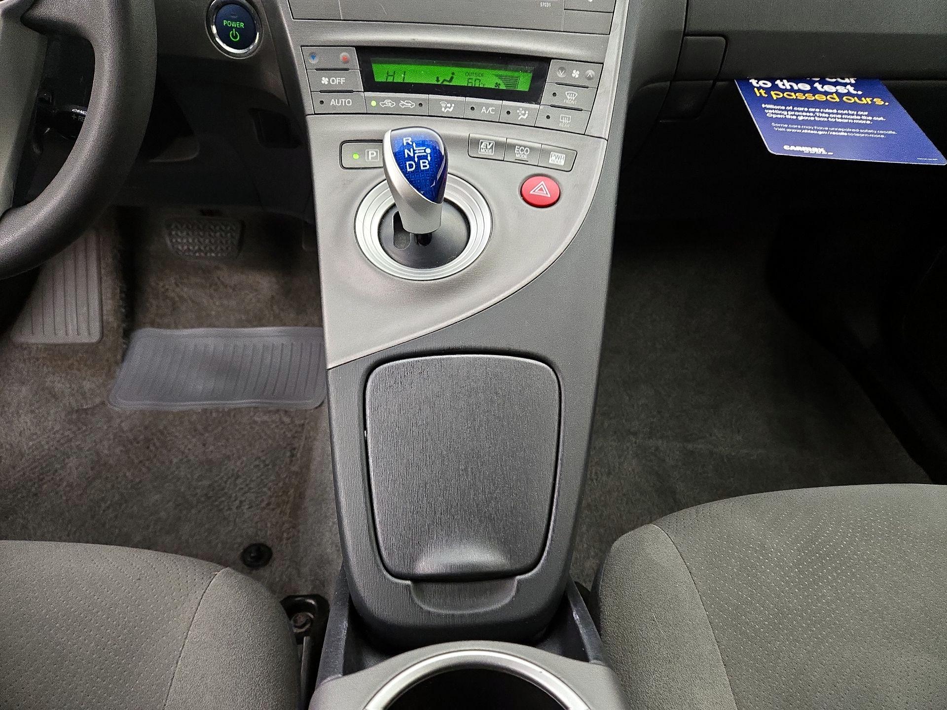 Thumbnail: 2014 Toyota Prius - 16