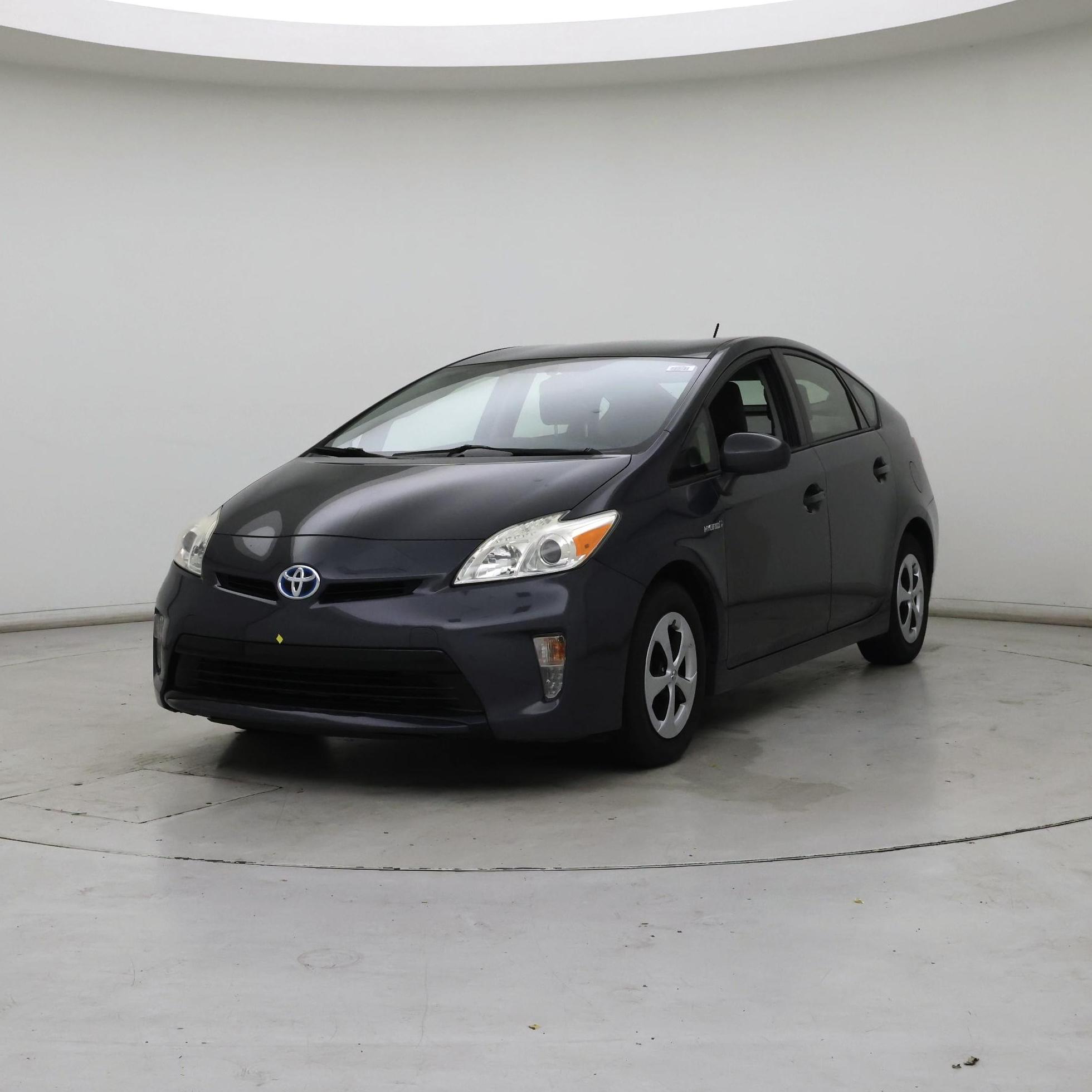 Thumbnail: 2014 Toyota Prius - 4