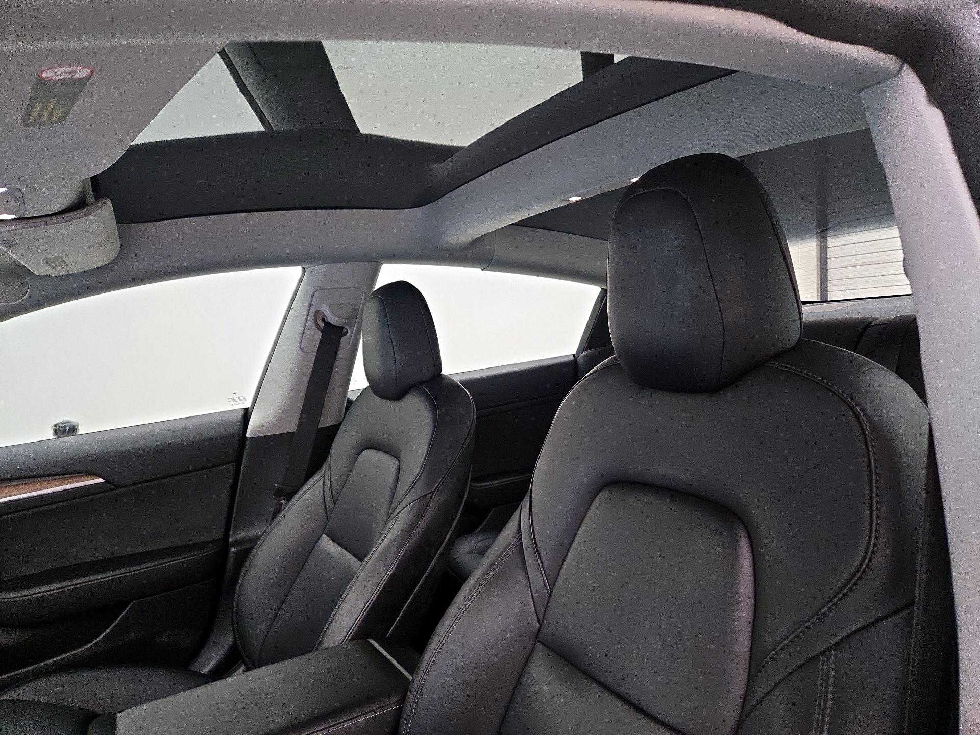 Thumbnail: 2021 Tesla Model 3 - 18