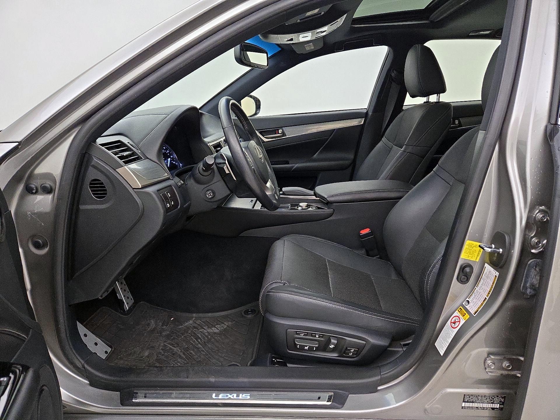 Thumbnail: 2015 Lexus GS - 11