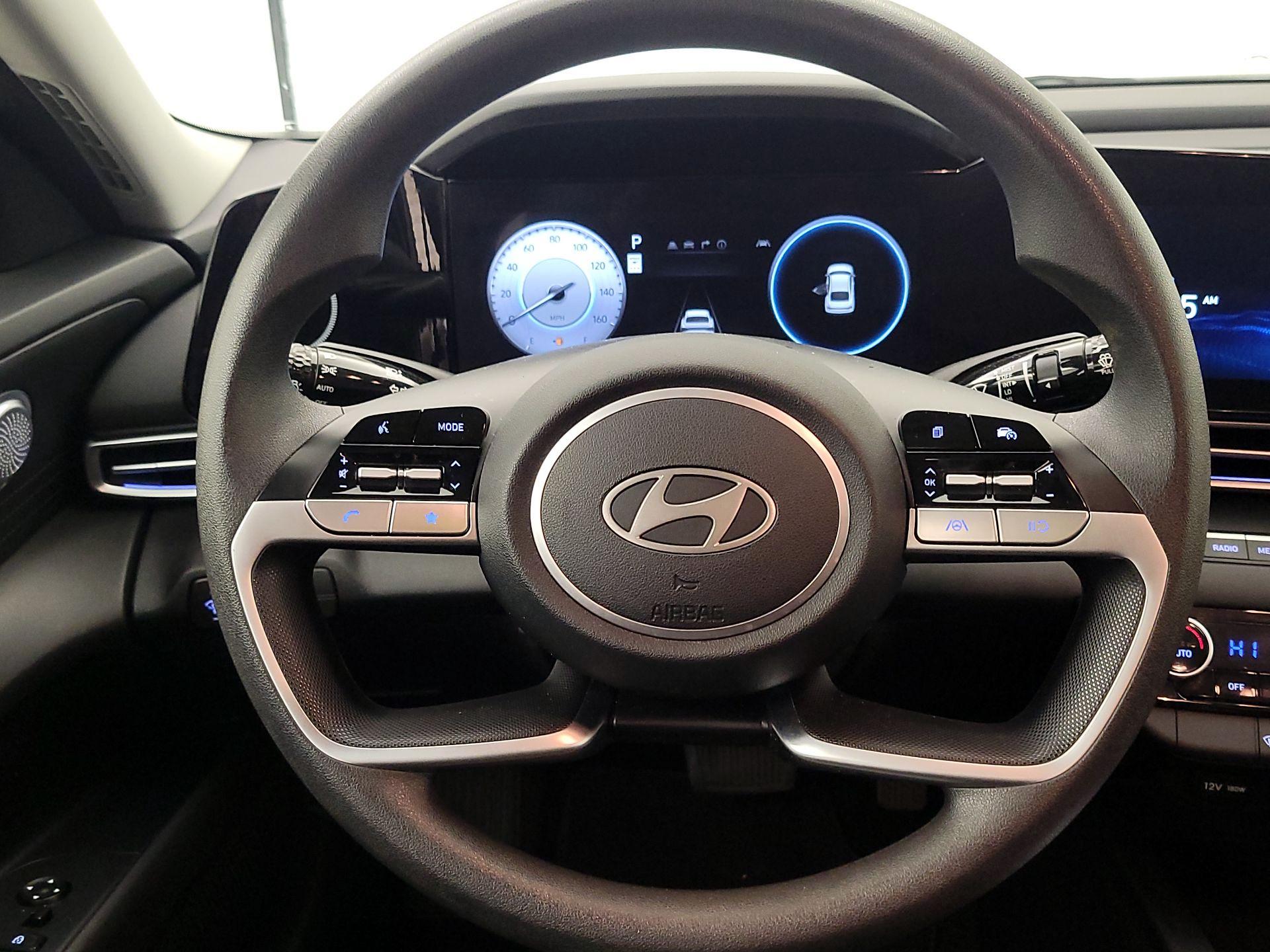 Thumbnail: 2024 Hyundai Elantra - 10