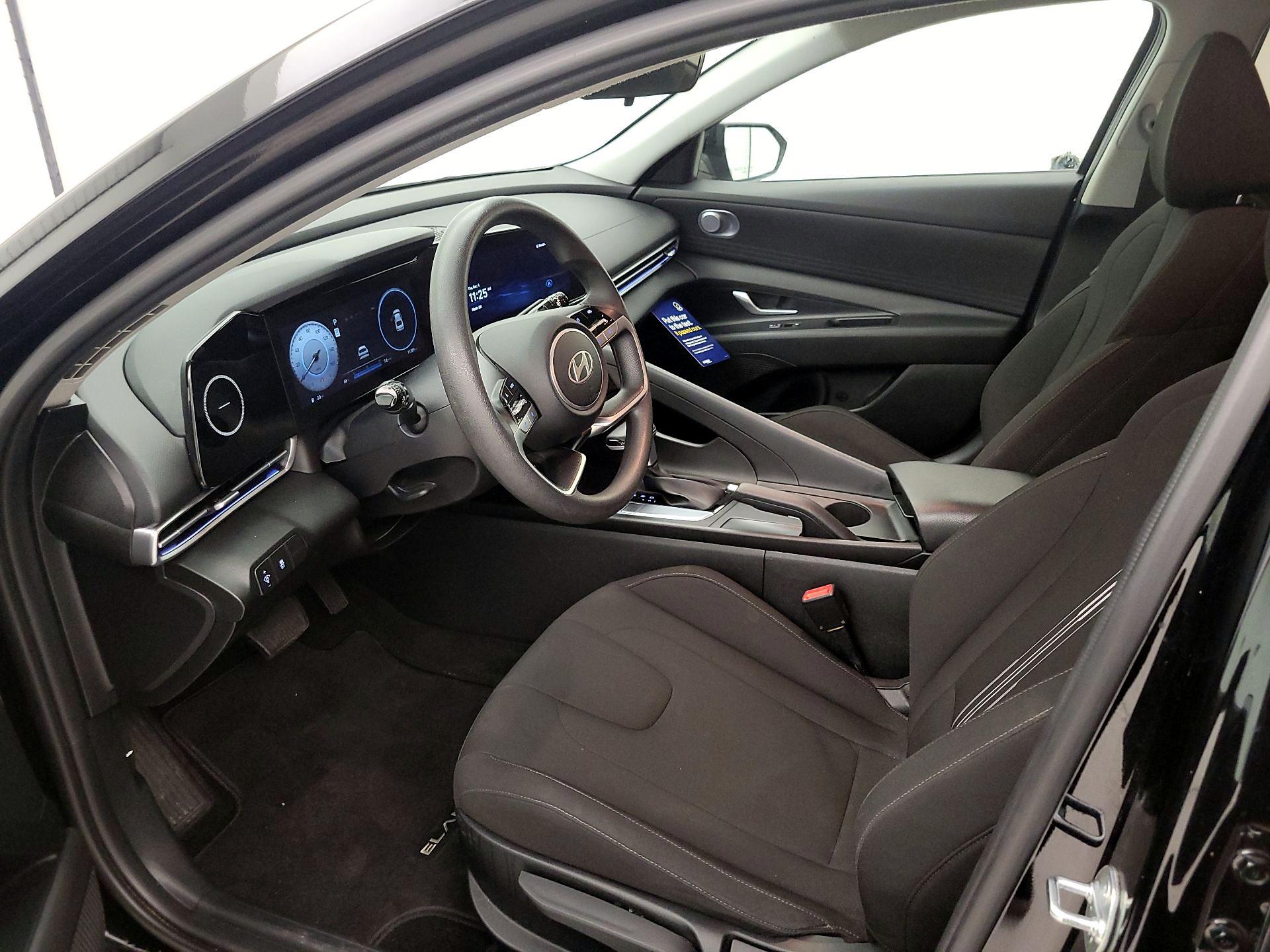 Thumbnail: 2024 Hyundai Elantra - 11