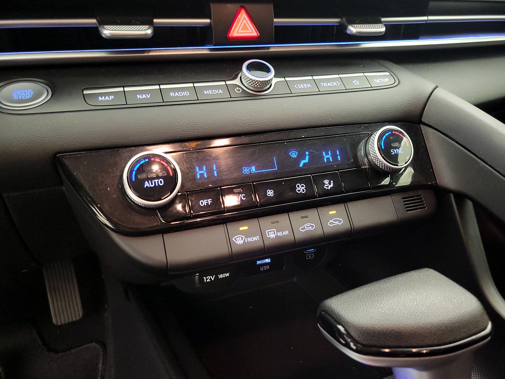 Thumbnail: 2024 Hyundai Elantra - 16