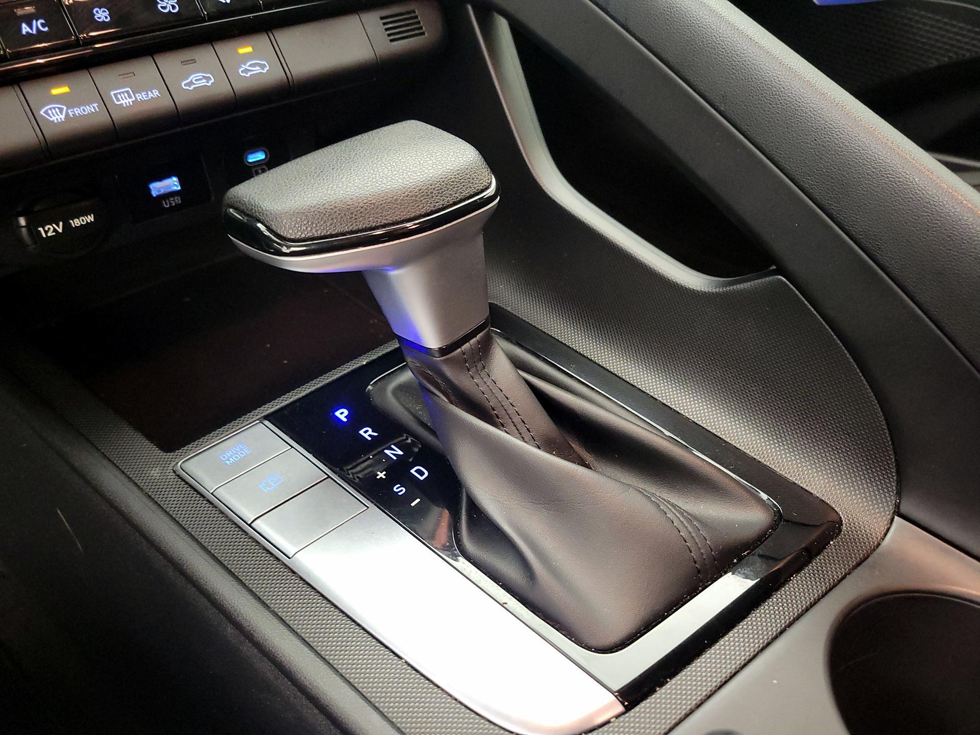 Thumbnail: 2024 Hyundai Elantra - 17