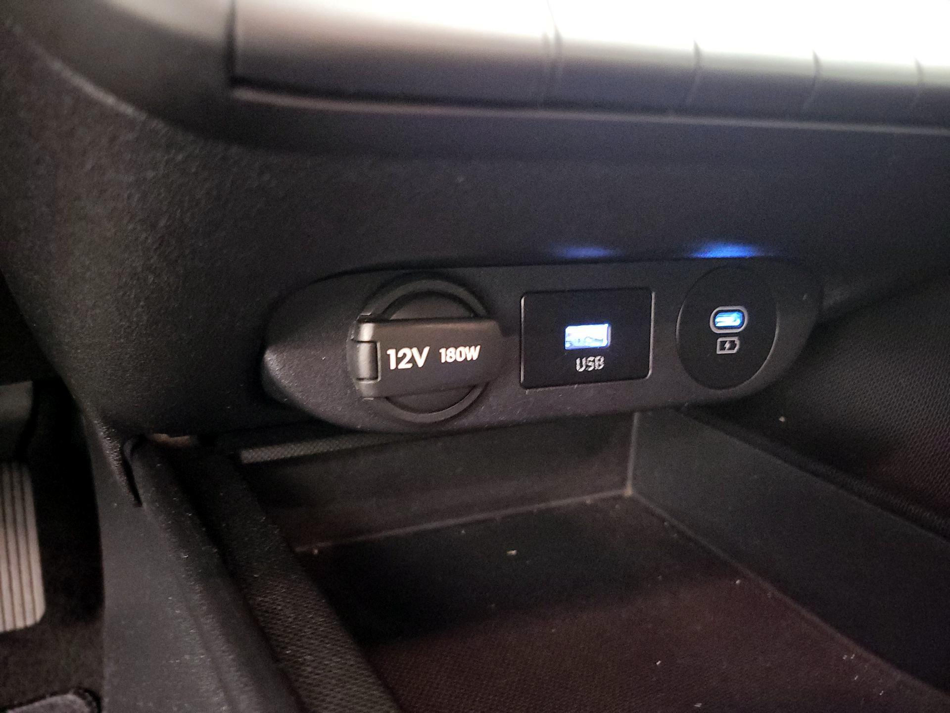 Thumbnail: 2024 Hyundai Elantra - 18