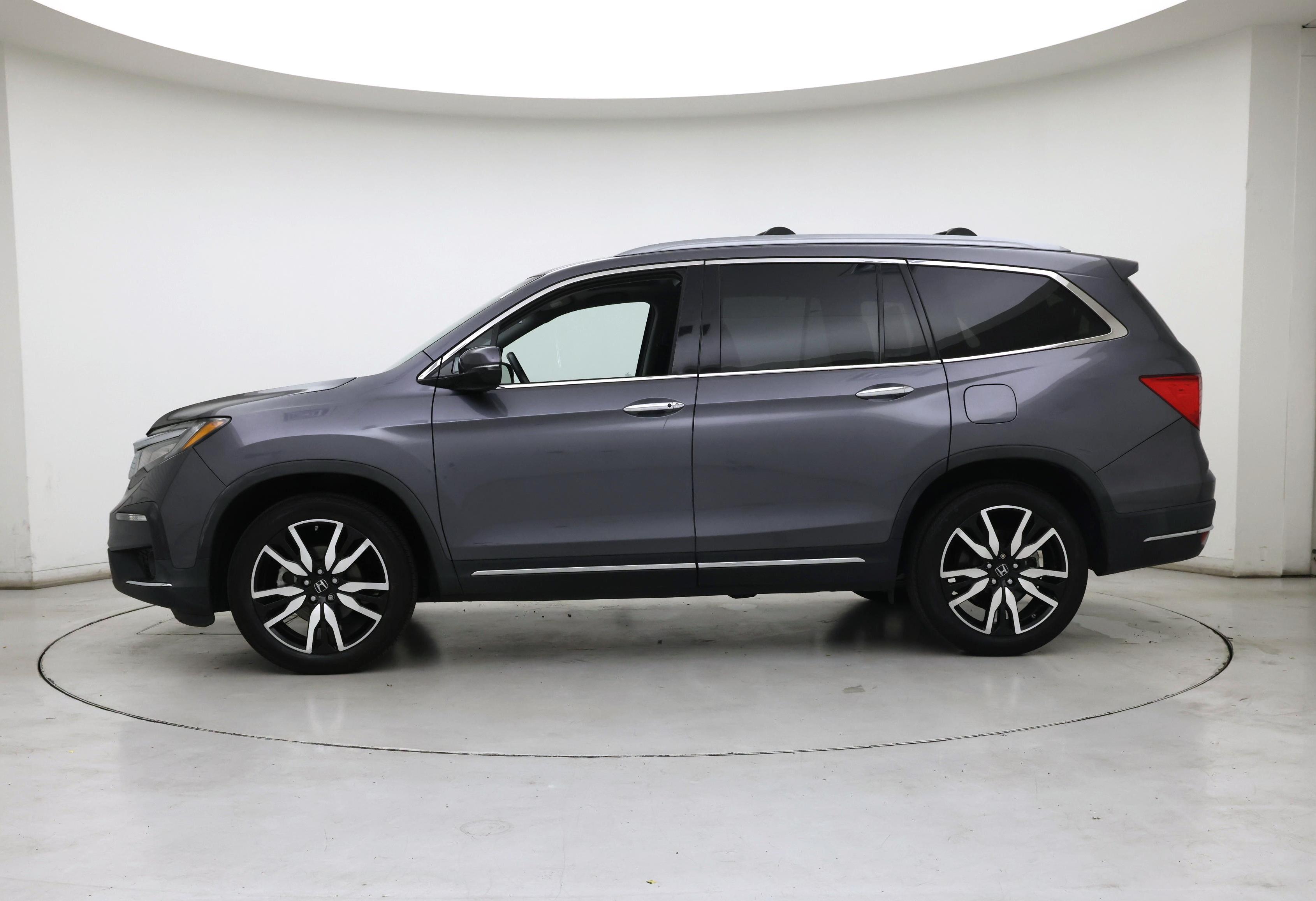 Thumbnail: 2021 Honda Pilot - 3