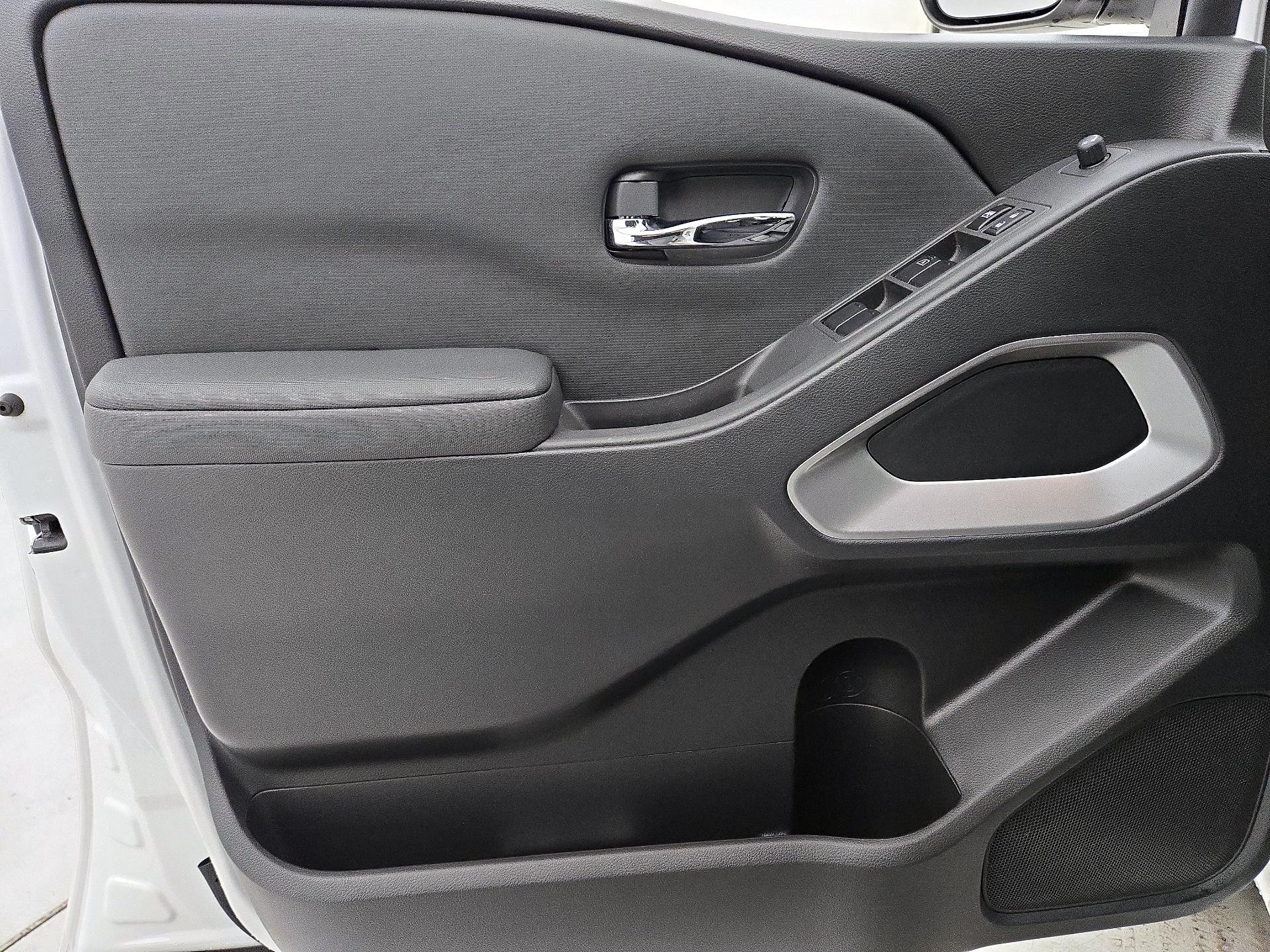 Thumbnail: 2023 Nissan Frontier - 12