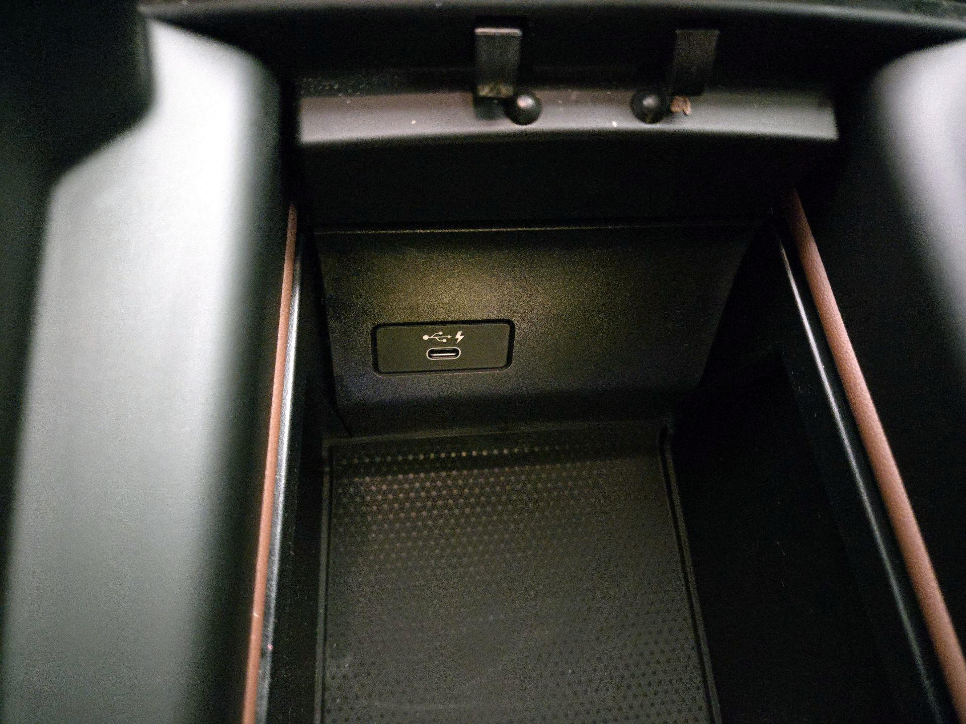 Thumbnail: 2023 BMW X5 - 18