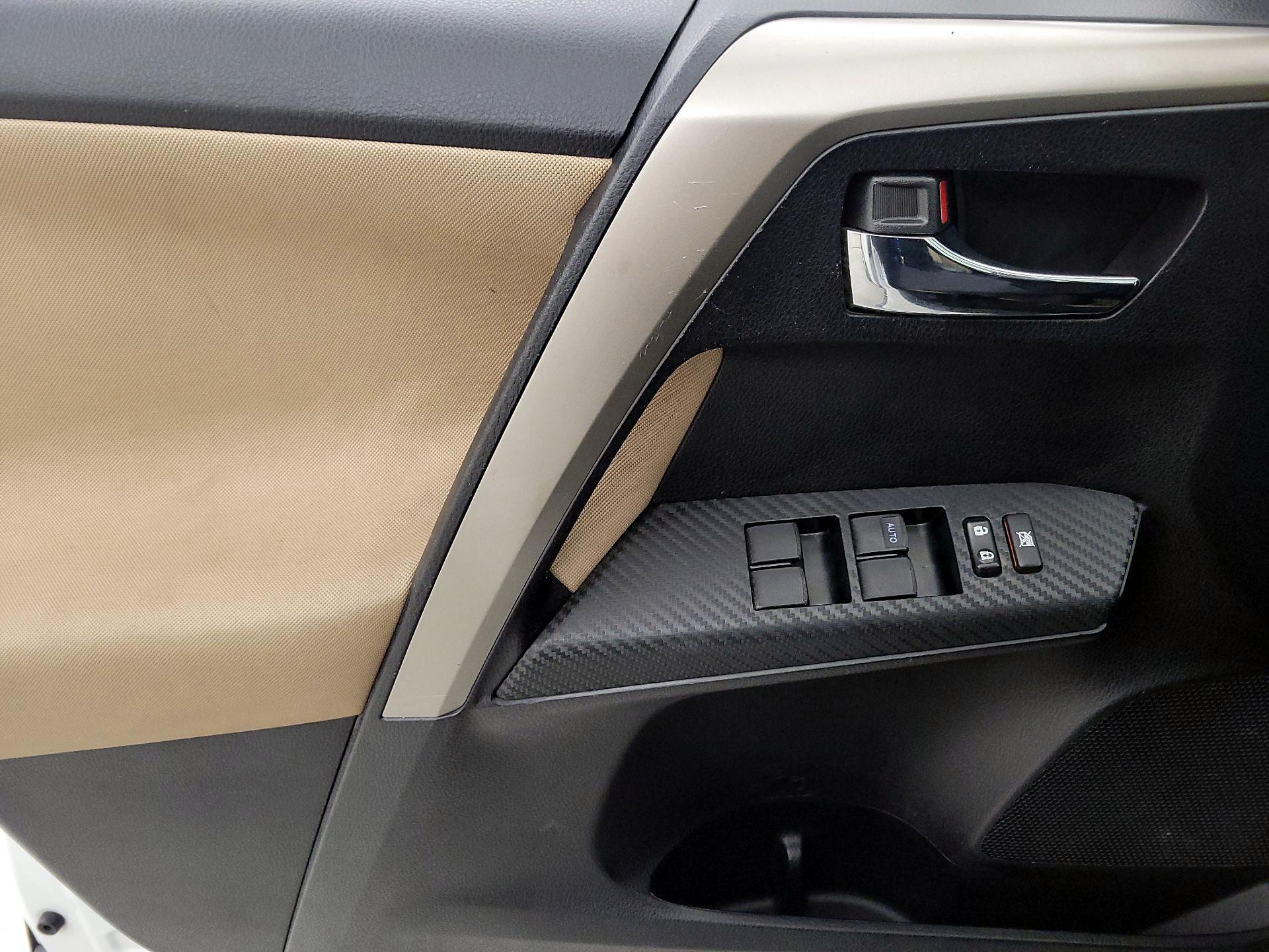 Thumbnail: 2014 Toyota RAV4 - 12