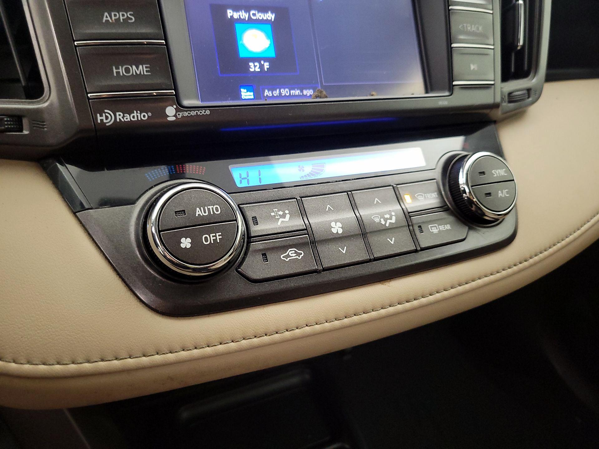 Thumbnail: 2014 Toyota RAV4 - 16